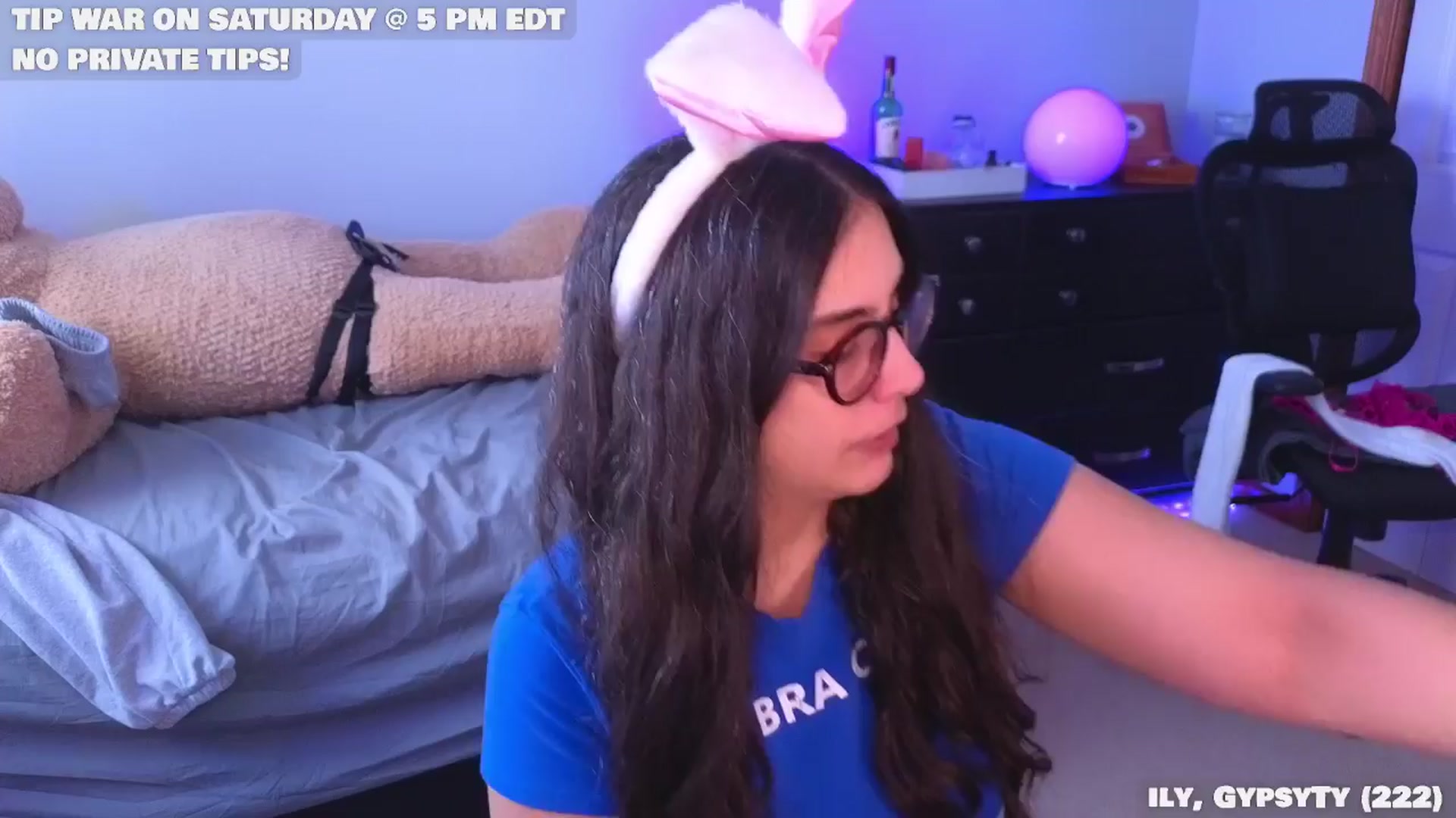 Gallery image thumbnail from SilentTy's myfreecams stream on, 04/02/2024, 23:26 image 4 of 20