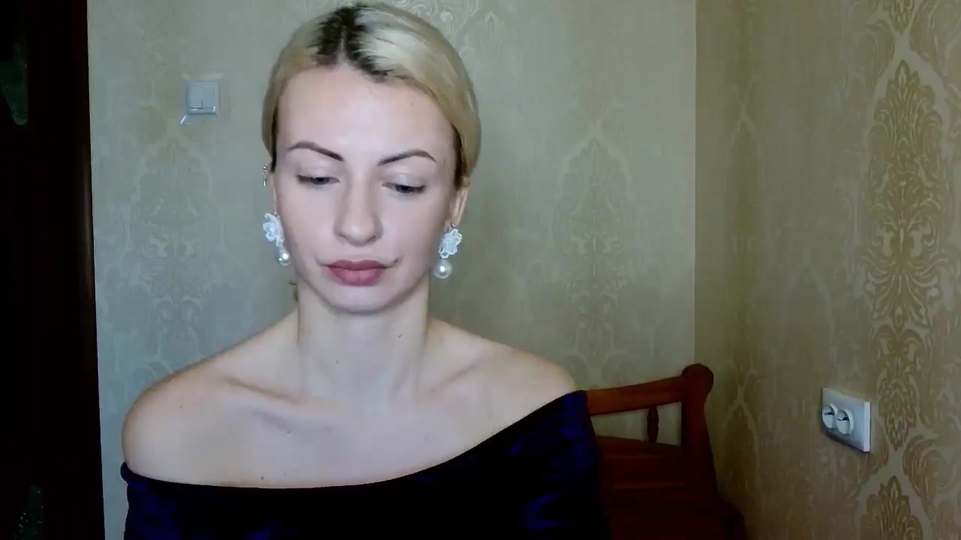 Gallery image thumbnail from SilkBlonde's myfreecams stream on, 02/11/2026, 12:07 image 13 of 20