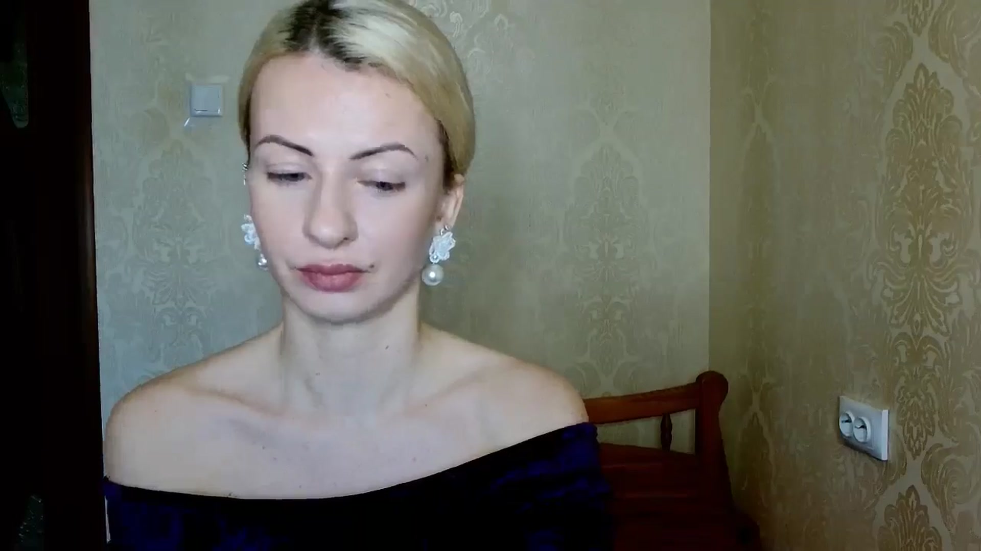 Gallery image thumbnail from SilkBlonde's myfreecams stream on, 02/11/2026, 12:07 image 15 of 20
