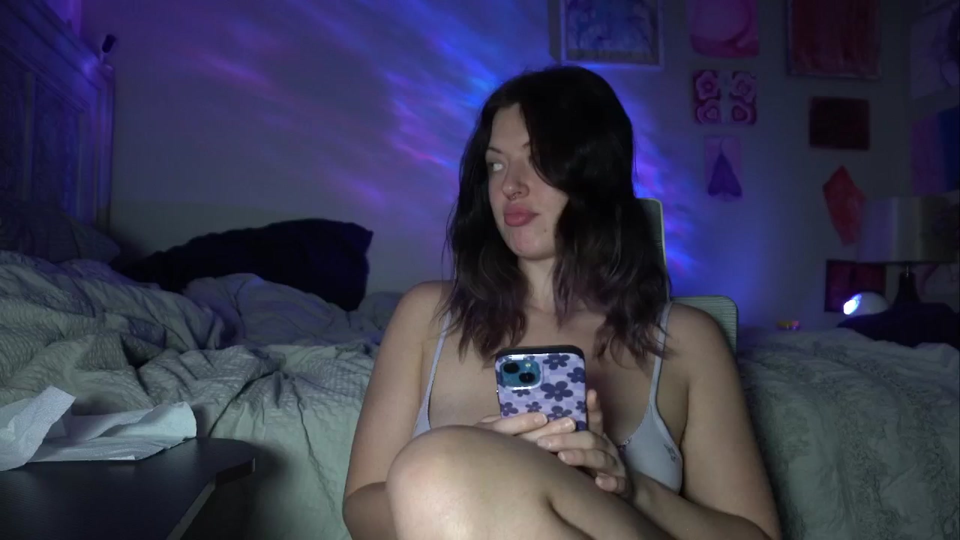 Gallery image thumbnail from SilkyKitty7's myfreecams stream on, 12/22/2025, 08:18 image 4 of 20