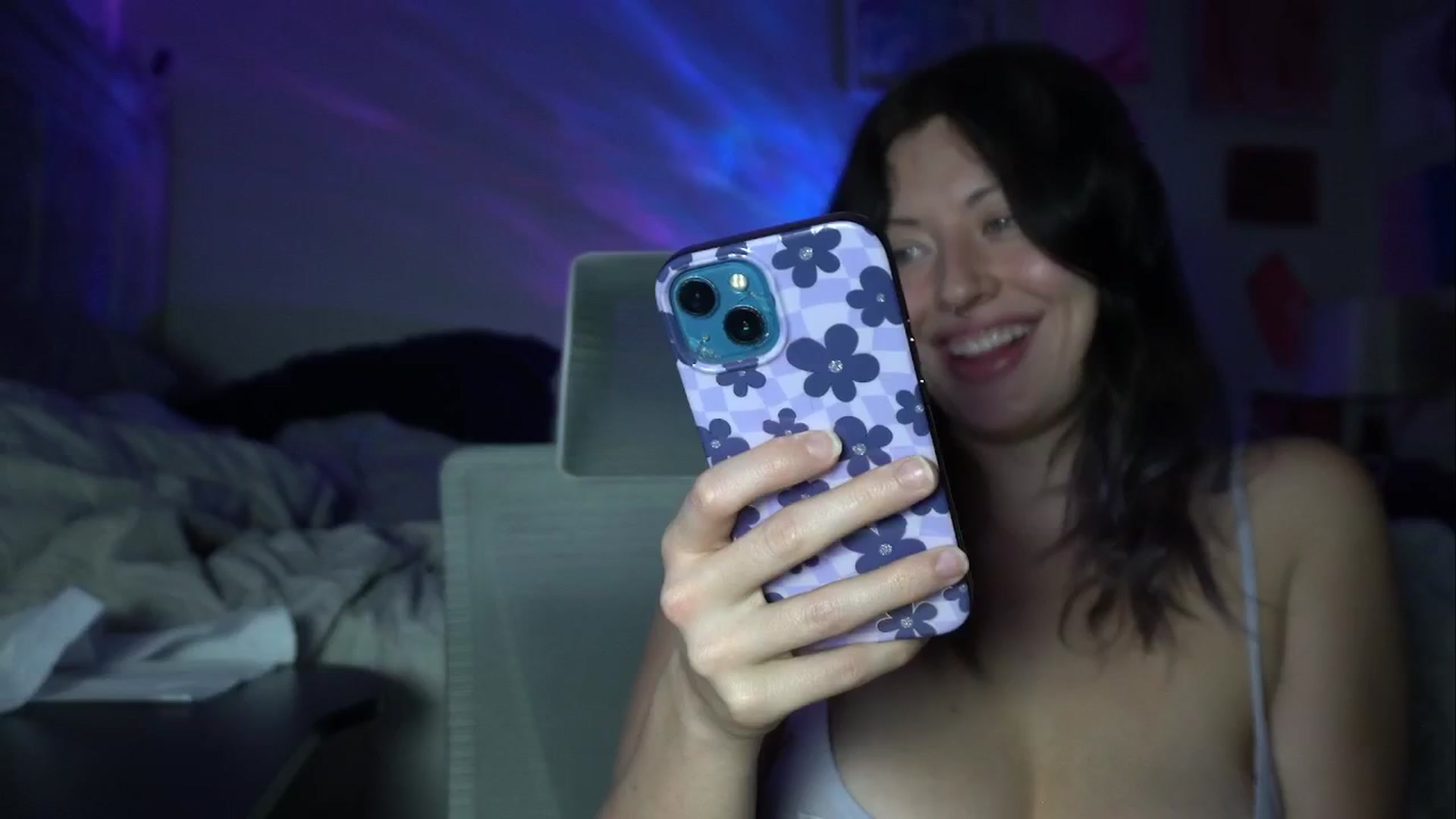 Gallery image thumbnail from SilkyKitty7's myfreecams stream on, 12/22/2025, 08:57 image 7 of 20