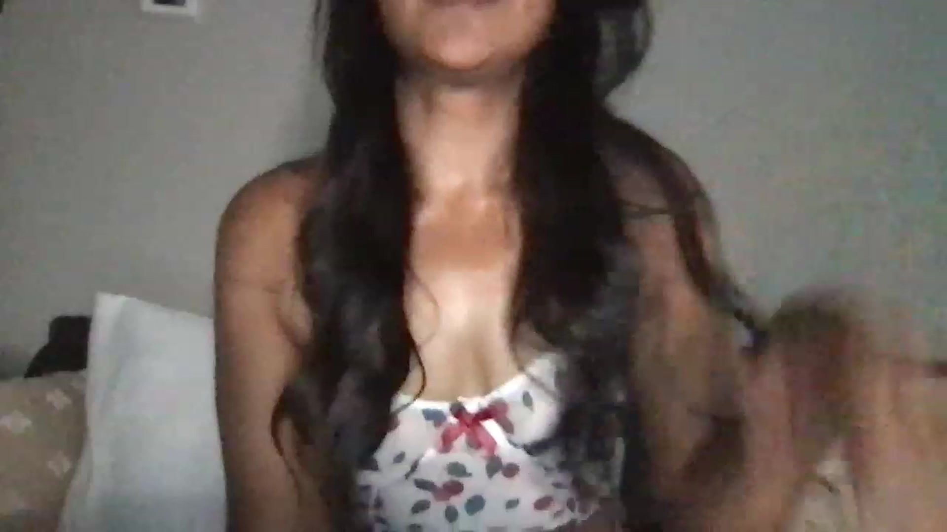 Gallery image thumbnail from SillyGirlXO's myfreecams stream on, 06/13/2023, 21:08 image 2 of 20