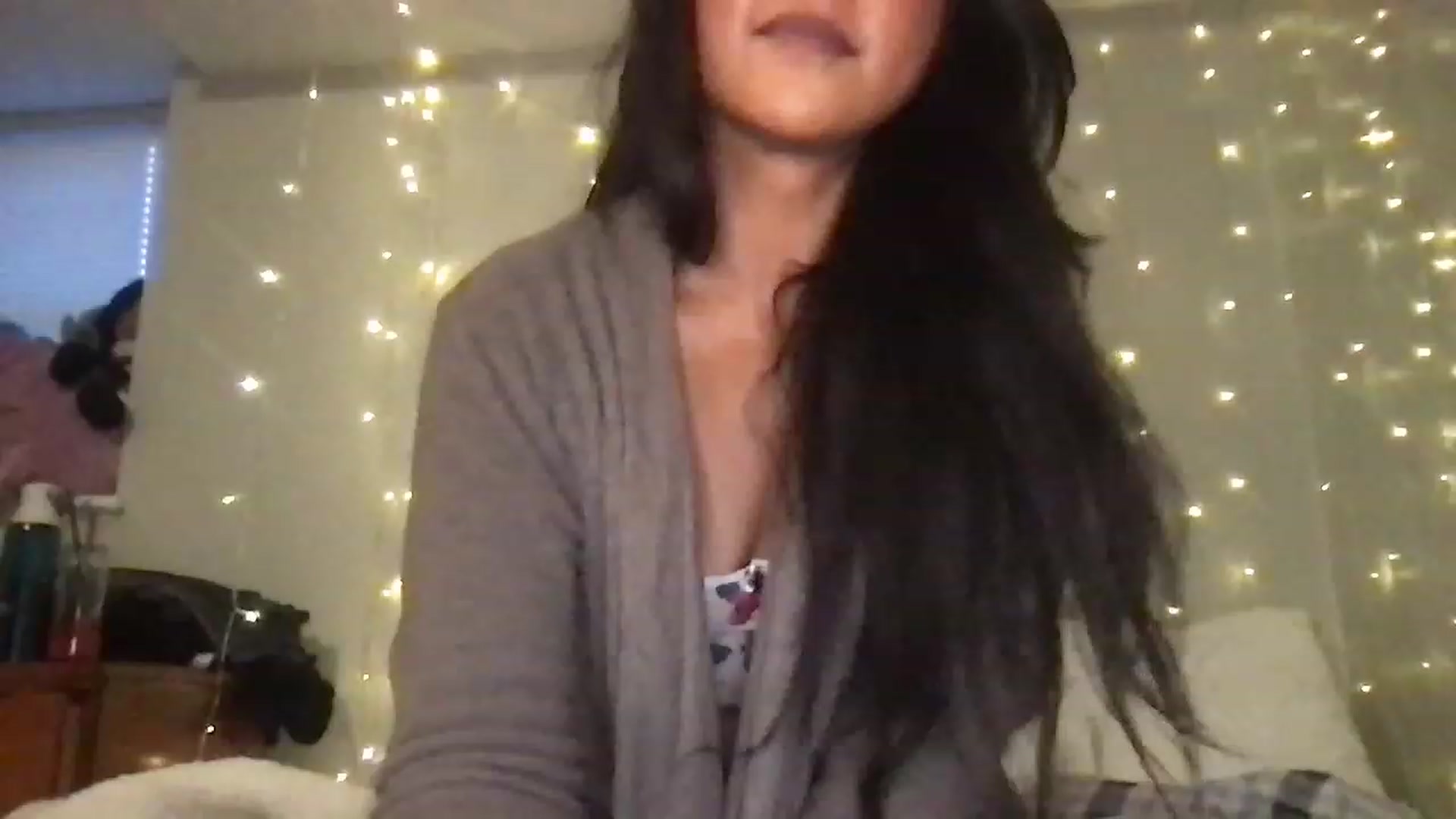 Gallery image thumbnail from SillyGirlXO's myfreecams stream on, 08/12/2023, 24:30 image 10 of 20