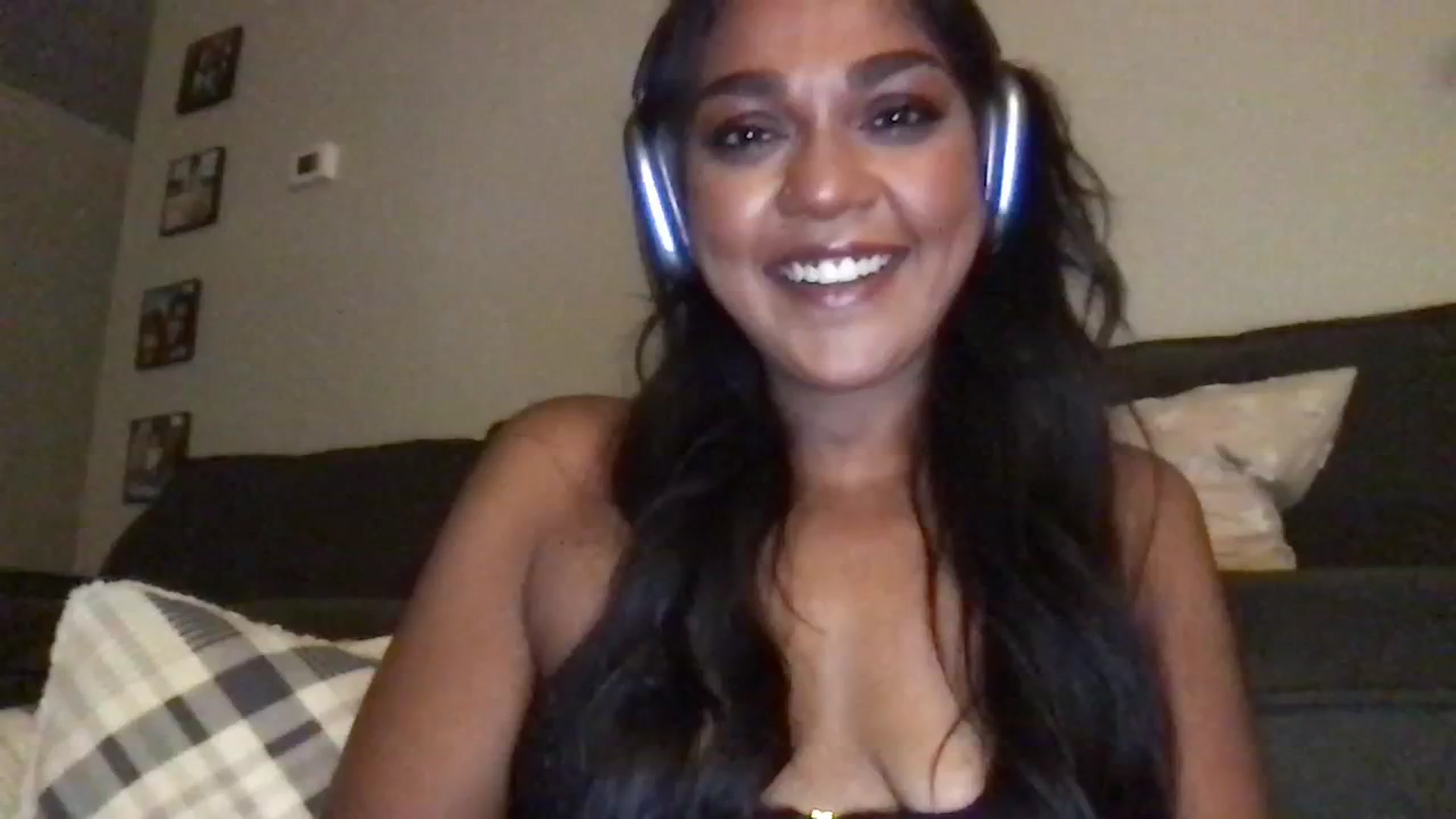 Gallery image thumbnail from SillyGirlXO's myfreecams stream on, 09/12/2023, 05:38 image 14 of 20