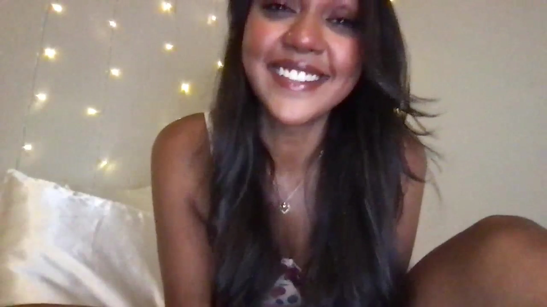Gallery image thumbnail from SillyGirlXO's myfreecams stream on, 09/23/2023, 23:54 image 14 of 20