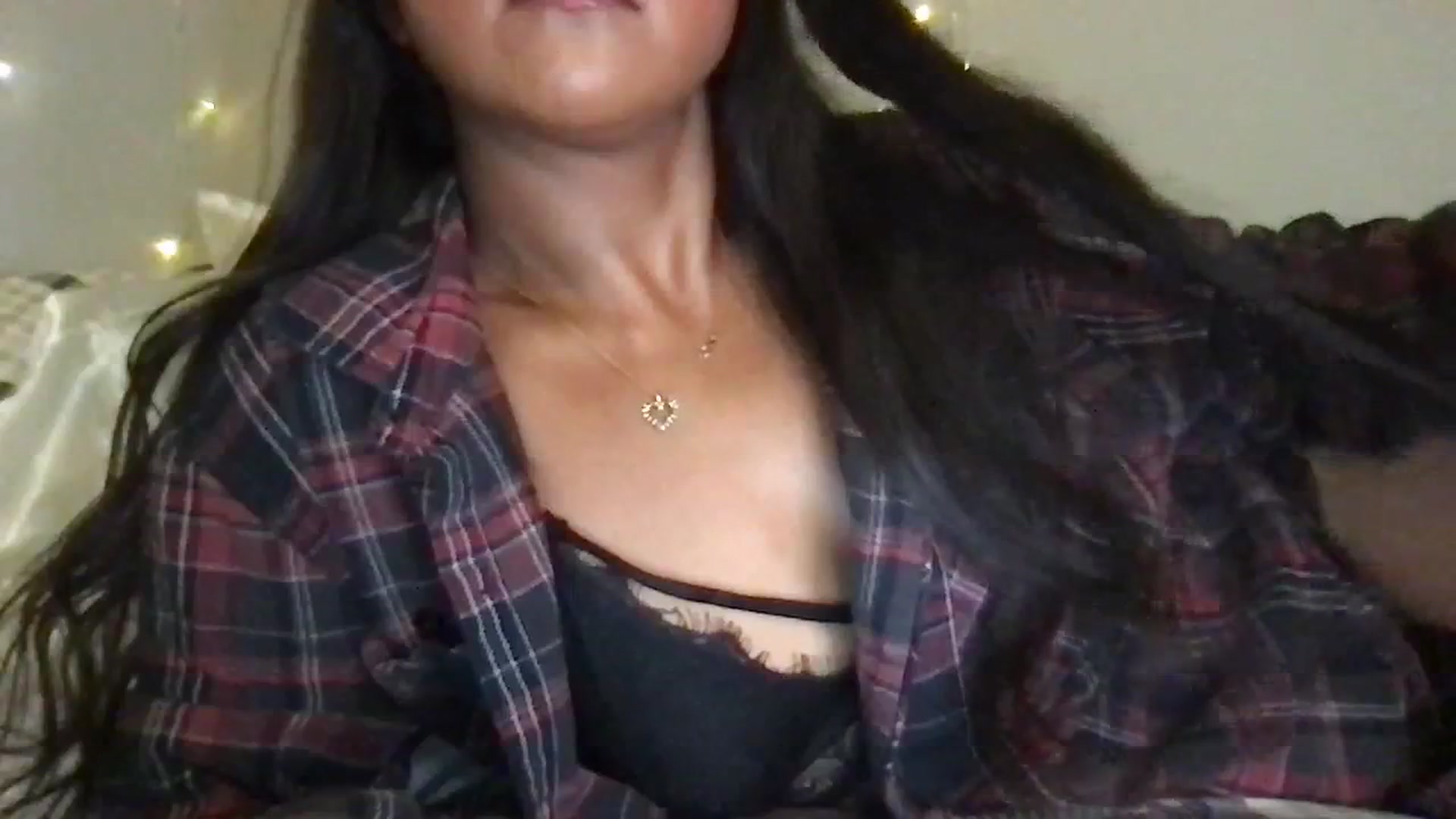 Gallery image thumbnail from SillyGirlXO's myfreecams stream on, 09/25/2023, 03:40 image 10 of 20