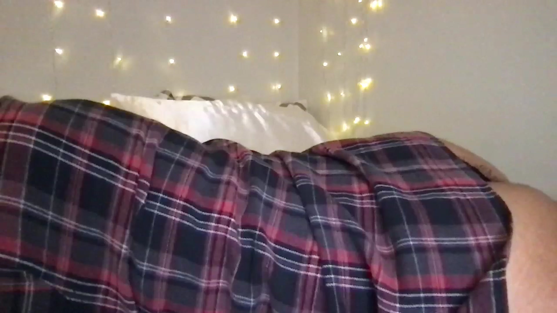 Gallery image thumbnail from SillyGirlXO's myfreecams stream on, 09/25/2023, 03:40 image 18 of 20