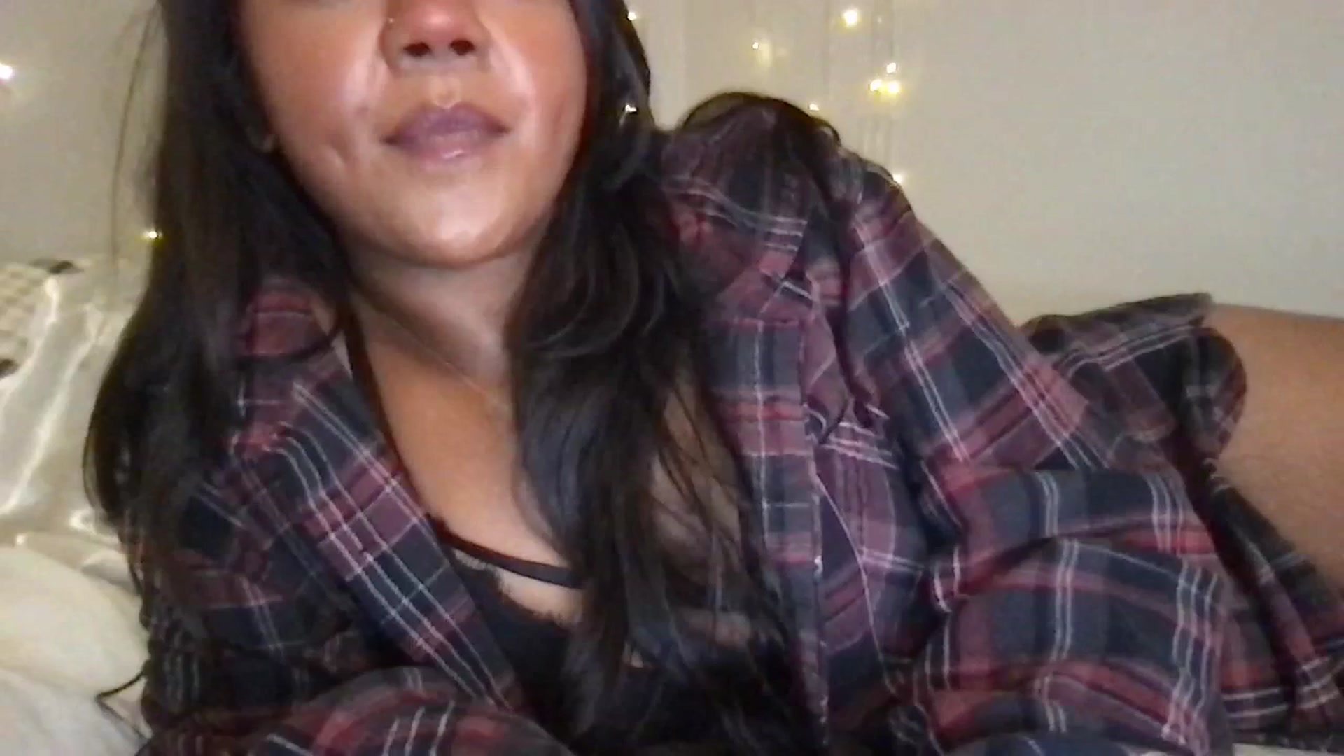 Gallery image thumbnail from SillyGirlXO's myfreecams stream on, 09/25/2023, 03:40 image 8 of 20