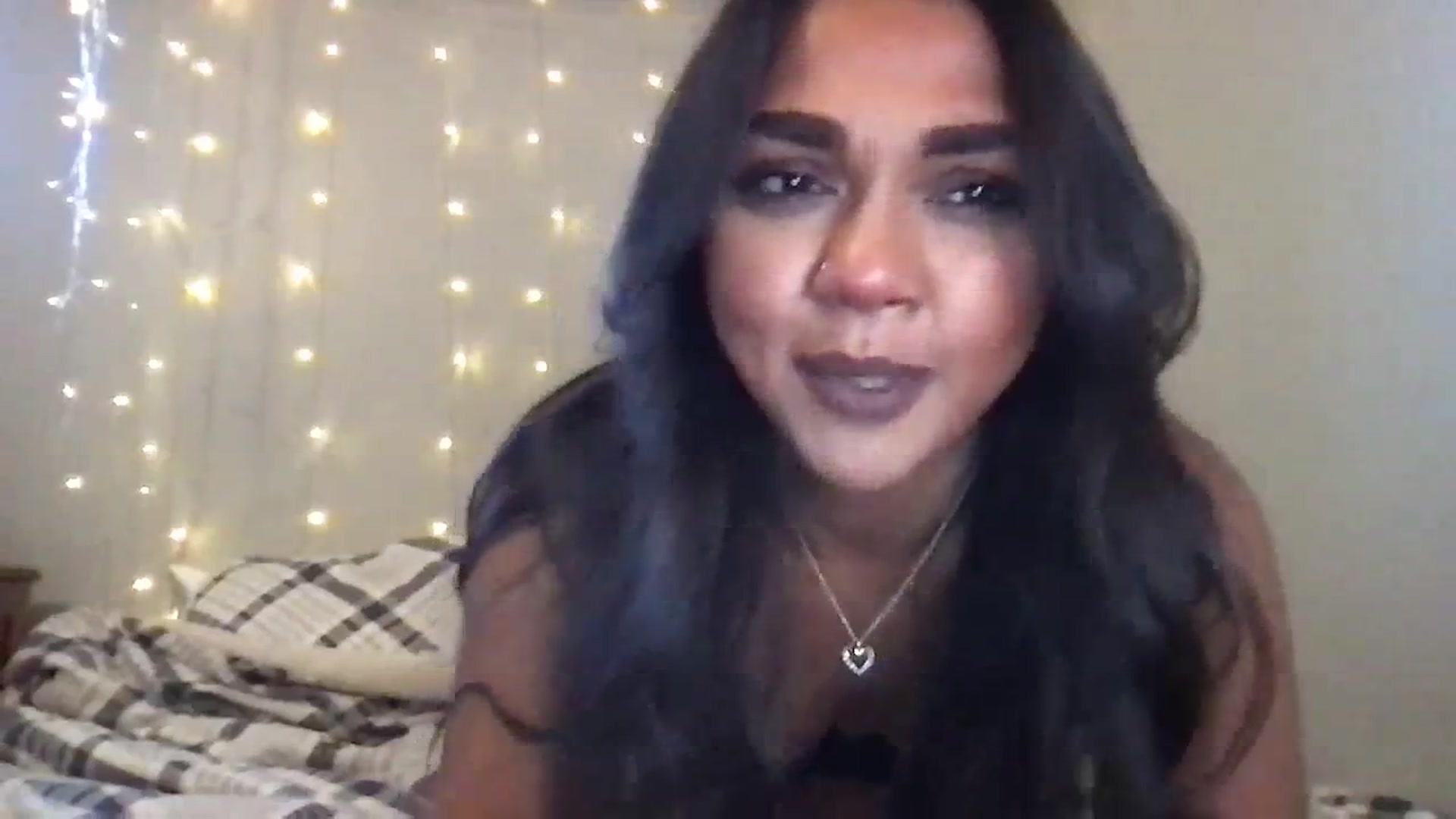 Gallery image thumbnail from SillyGirlXO's myfreecams stream on, 11/18/2023, 18:22 image 20 of 20