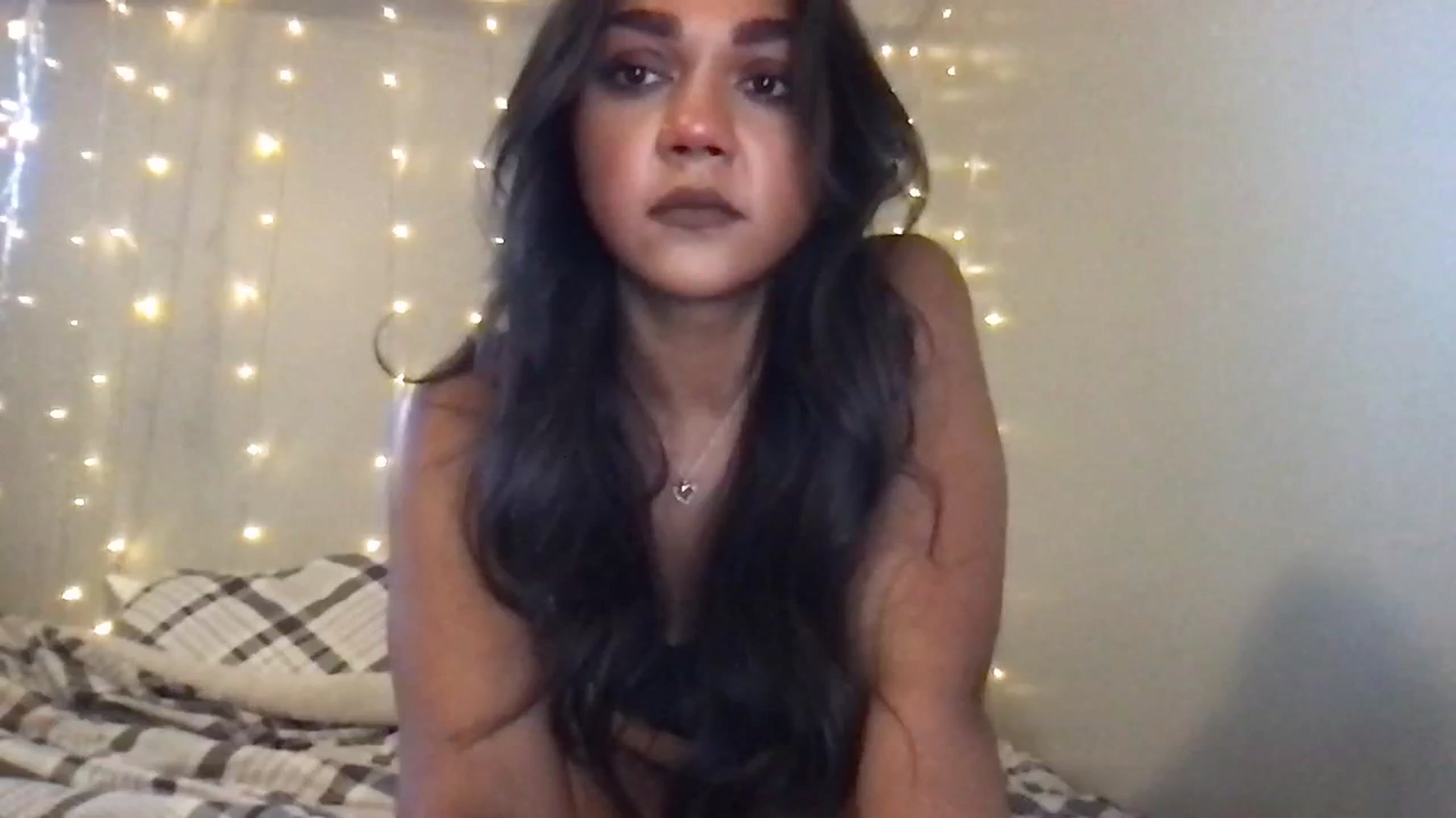 Gallery image thumbnail from SillyGirlXO's myfreecams stream on, 11/18/2023, 19:09 image 1 of 20