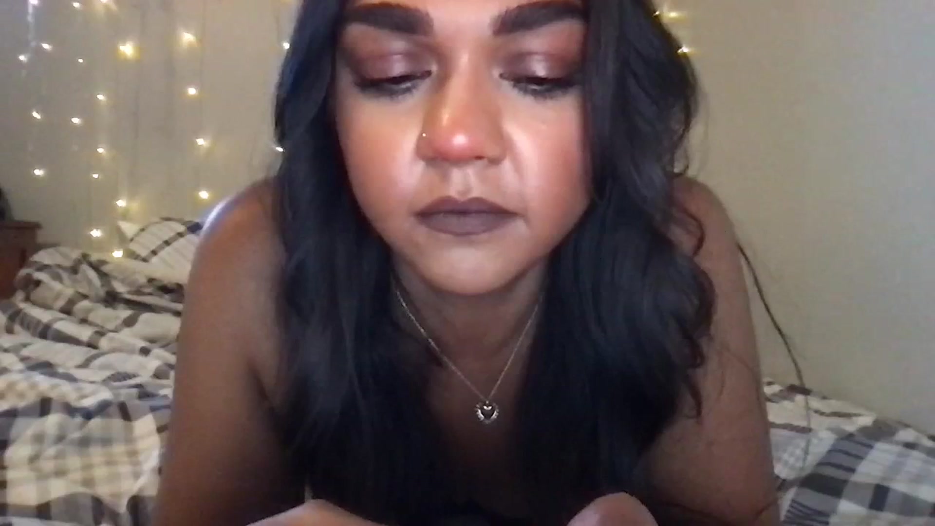 Gallery image thumbnail from SillyGirlXO's myfreecams stream on, 11/18/2023, 19:09 image 18 of 20