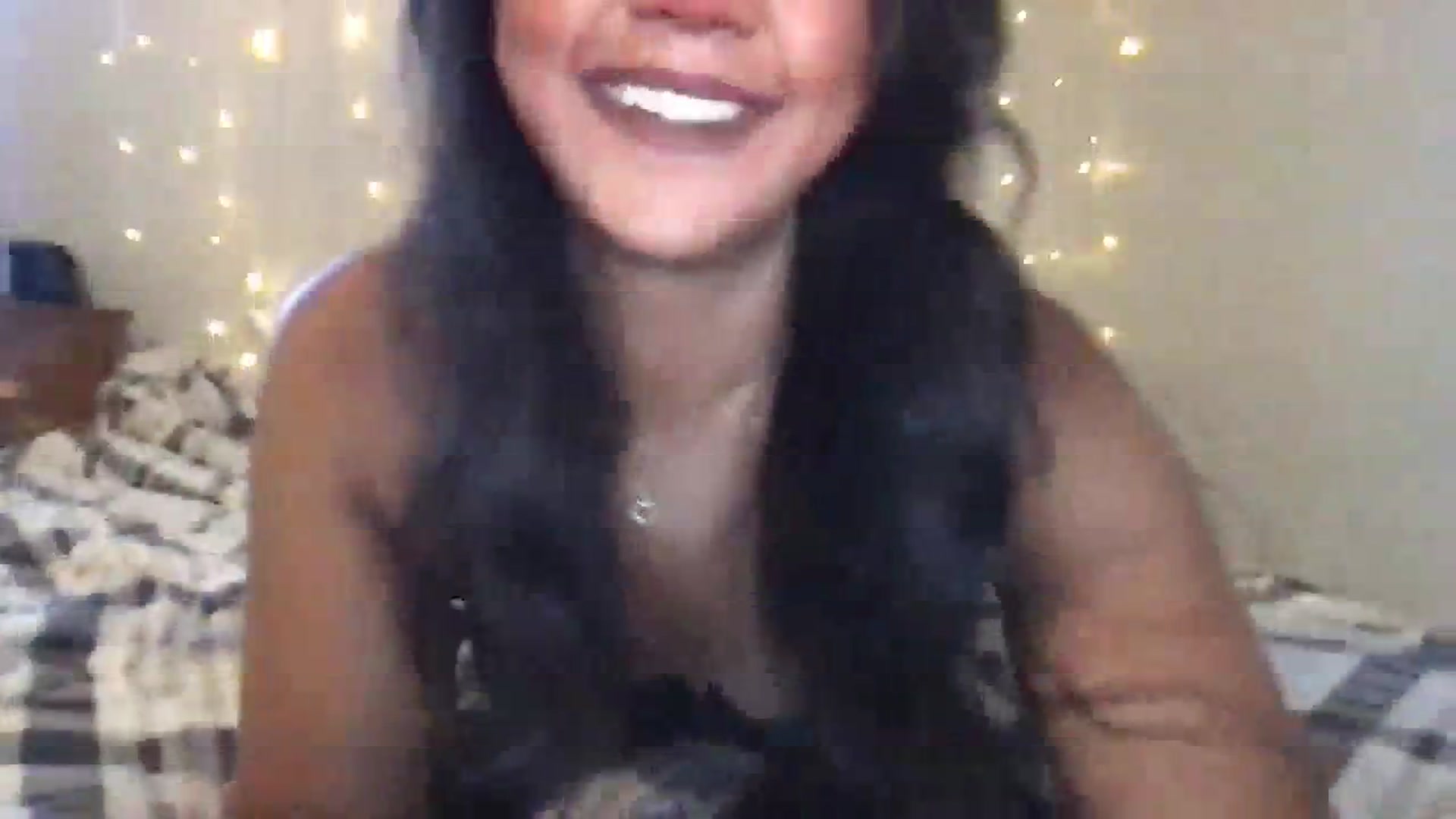 Gallery image thumbnail from SillyGirlXO's myfreecams stream on, 11/18/2023, 19:09 image 11 of 20