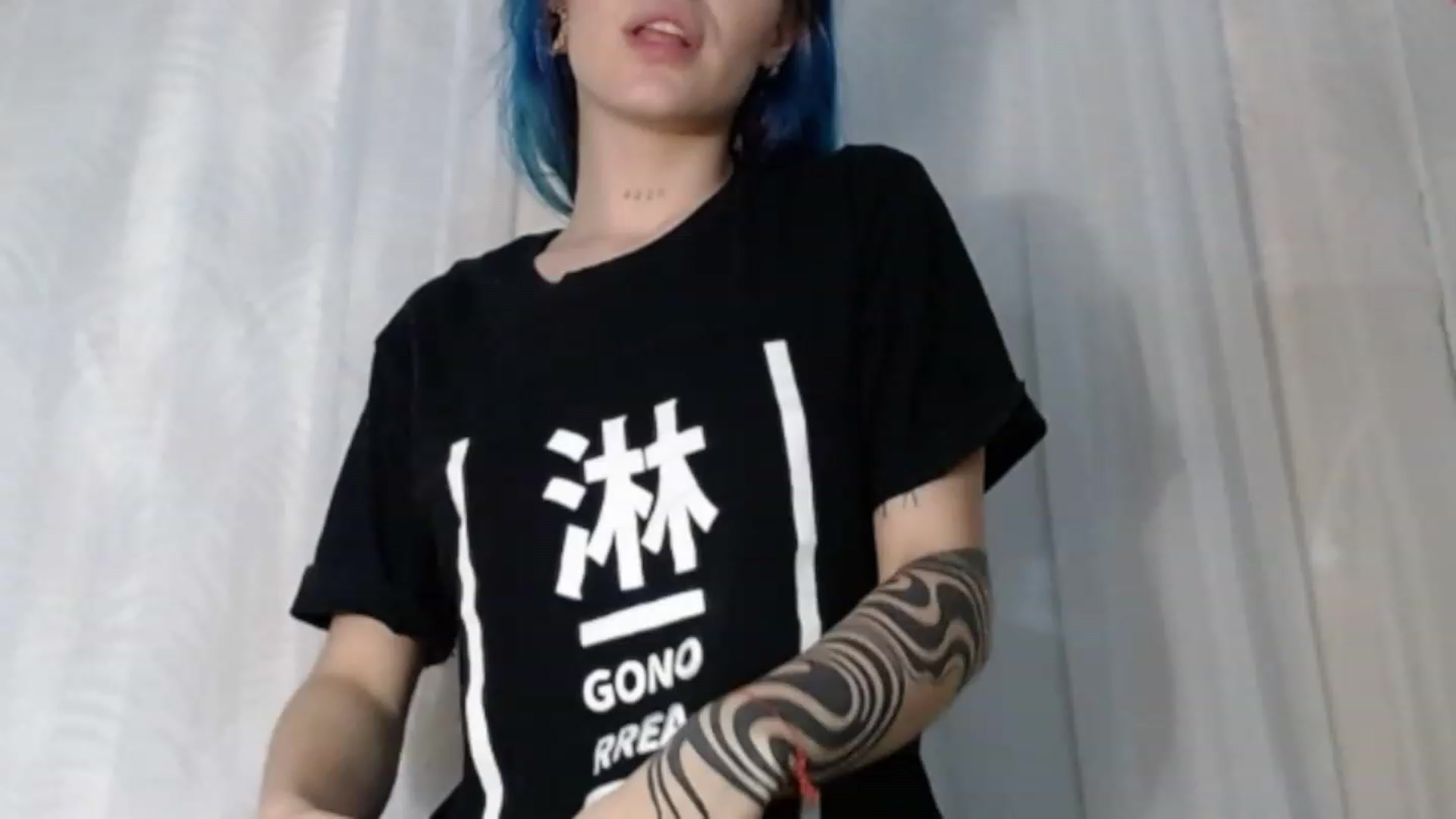 Gallery image thumbnail from SilverHase2's myfreecams stream on, 11/15/2022, 09:25 image 13 of 20