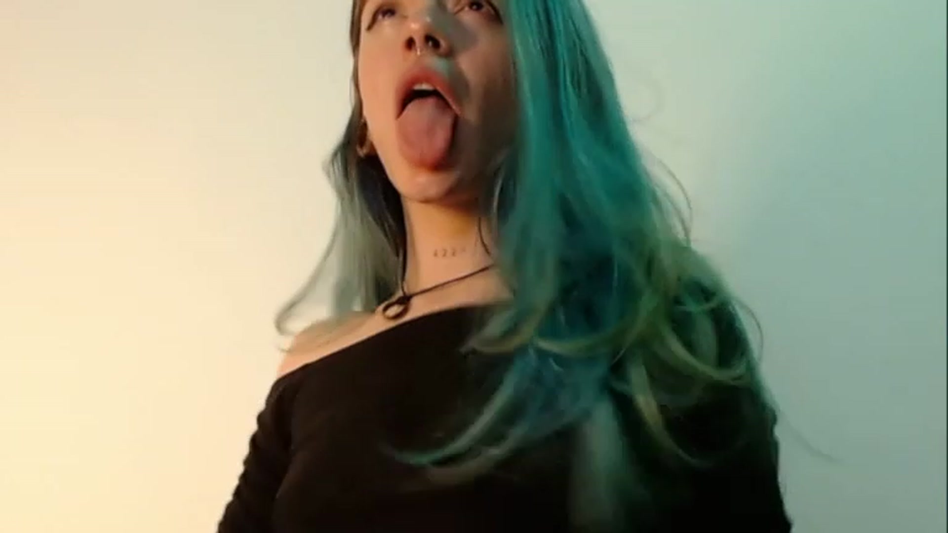 Gallery image thumbnail from SilverHase2's myfreecams stream on, 02/20/2023, 07:53 image 14 of 20
