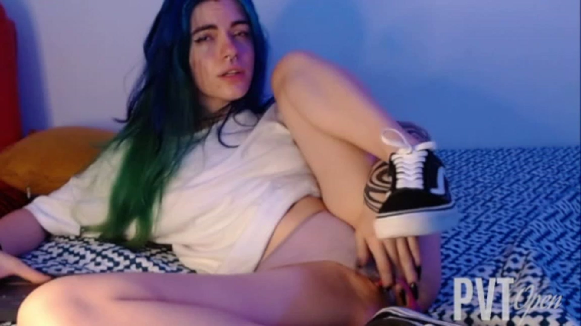 Gallery image thumbnail from SilverHase2's myfreecams stream on, 03/30/2023, 08:00 image 2 of 20