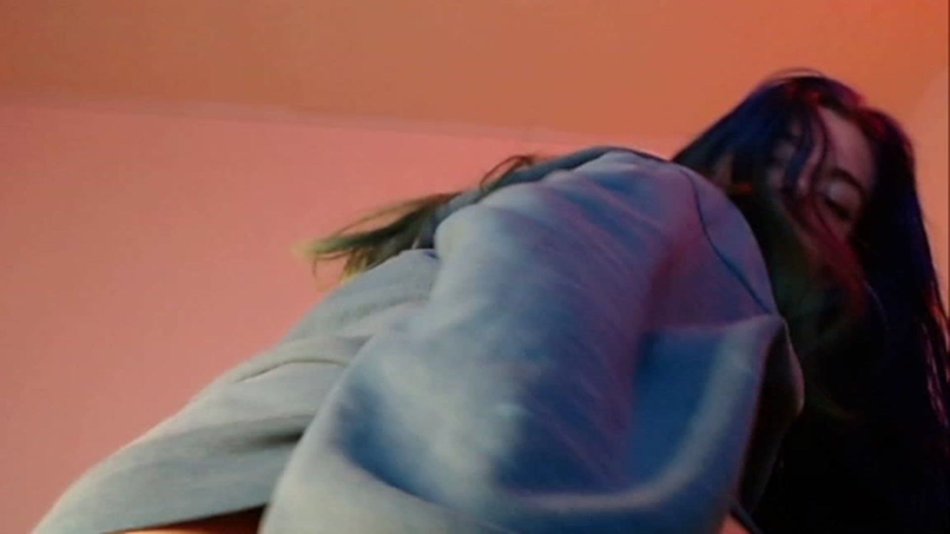 Gallery image thumbnail from SilverHase2's myfreecams stream on, 04/04/2023, 10:10 image 1 of 20