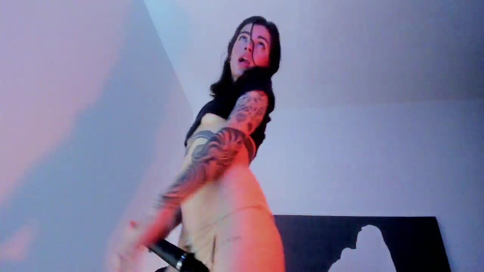 Gallery image thumbnail from SilverHase2's myfreecams stream on, 07/25/2024, 09:53 image 6 of 20