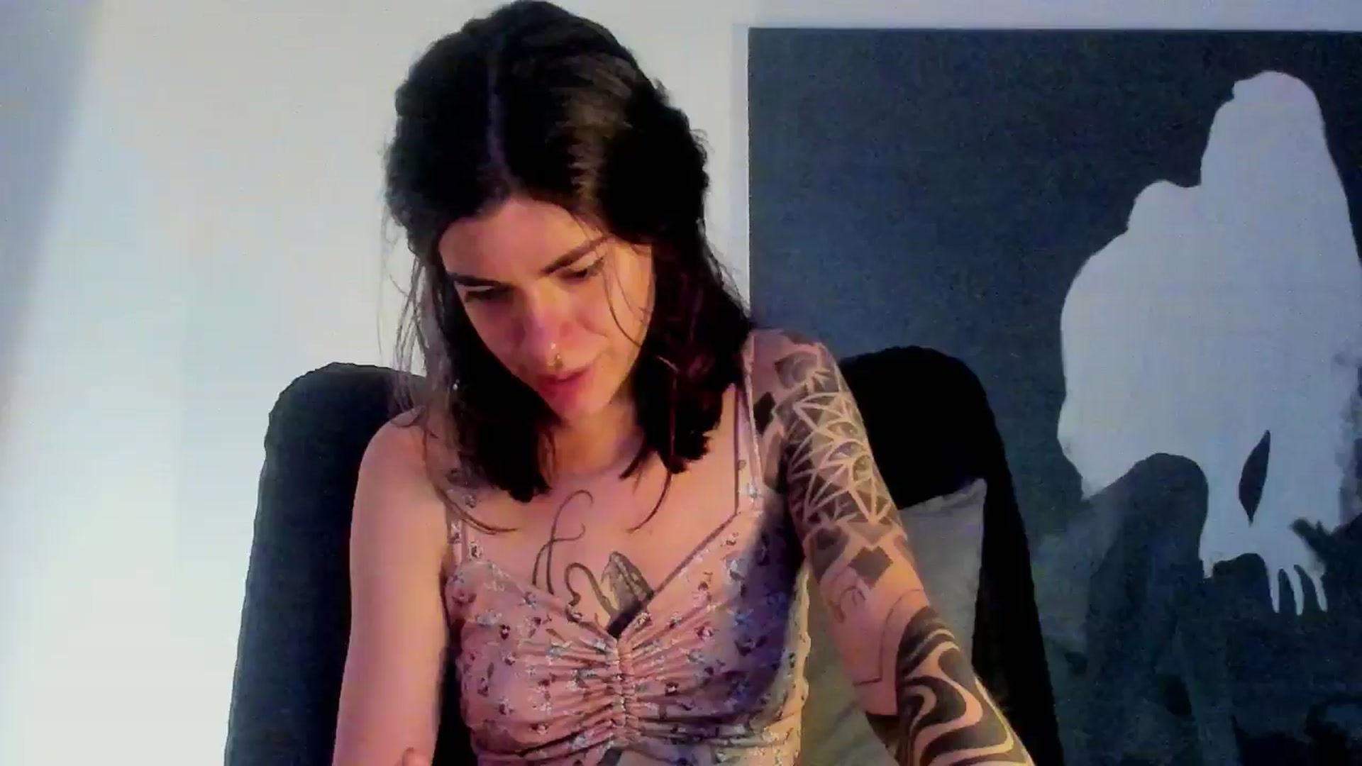 Gallery image thumbnail from SilverHase2's myfreecams stream on, 07/28/2024, 09:39 image 19 of 20