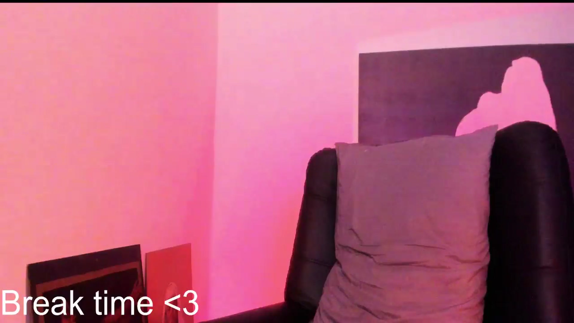 Gallery image thumbnail from SilverHase2's myfreecams stream on, 08/04/2024, 10:28 image 5 of 20