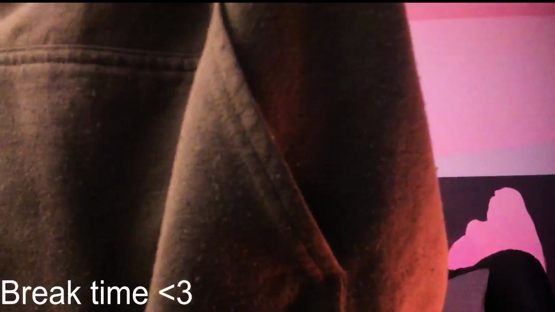 Gallery image thumbnail from SilverHase2's myfreecams stream on, 08/04/2024, 10:28 image 19 of 20
