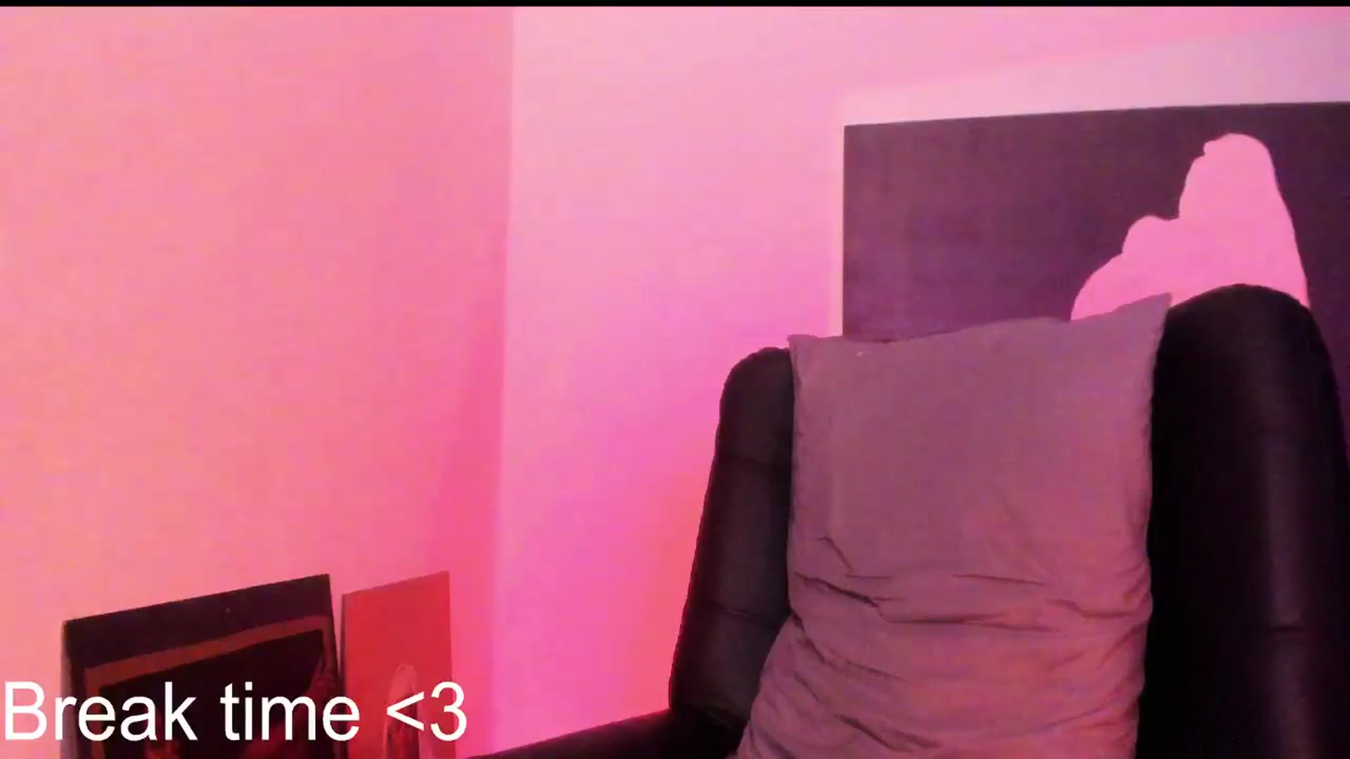 Gallery image thumbnail from SilverHase2's myfreecams stream on, 08/04/2024, 10:28 image 4 of 20