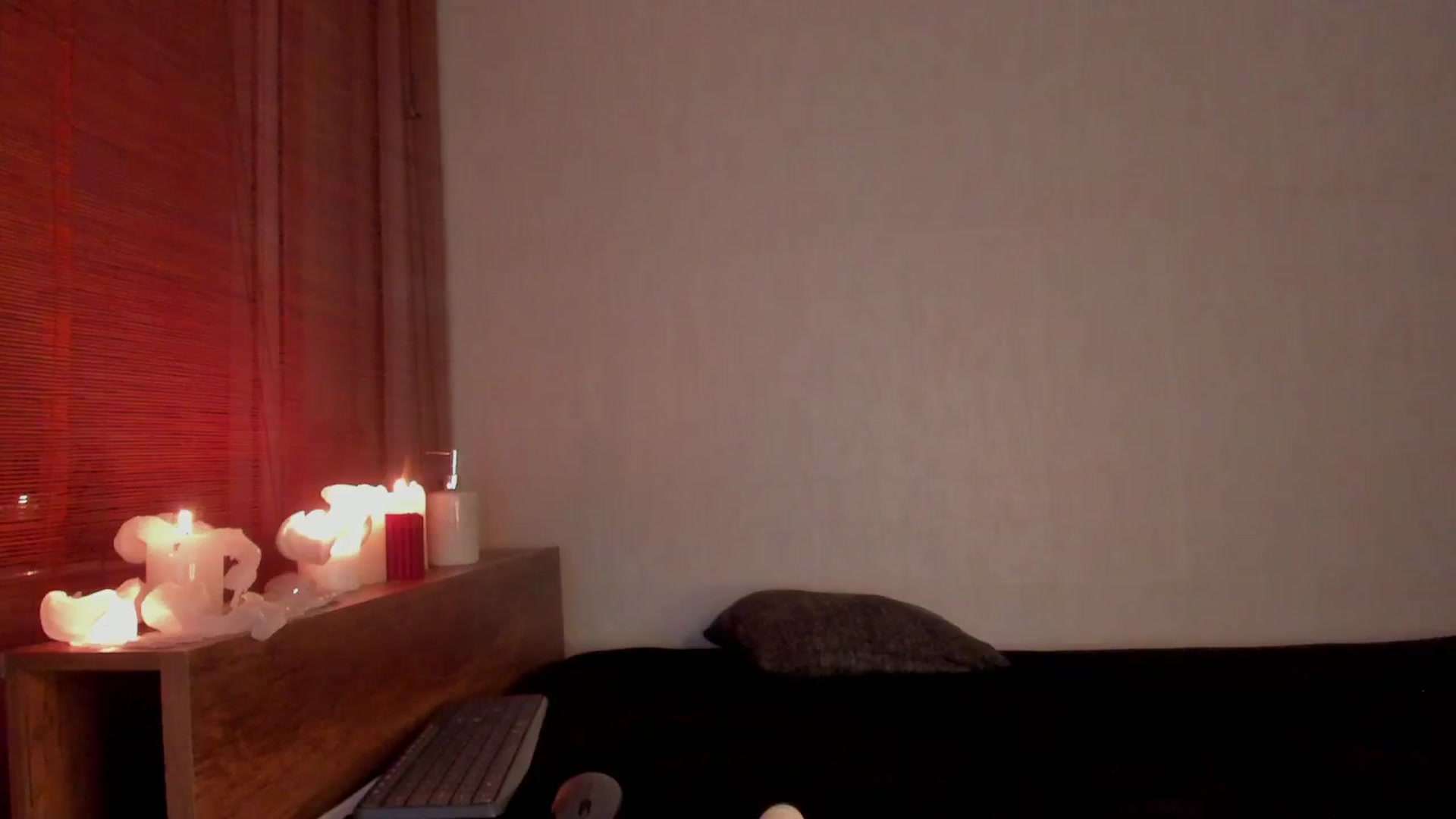 Gallery image thumbnail from SilverHase2's myfreecams stream on, 05/01/2026, 07:23 image 15 of 20