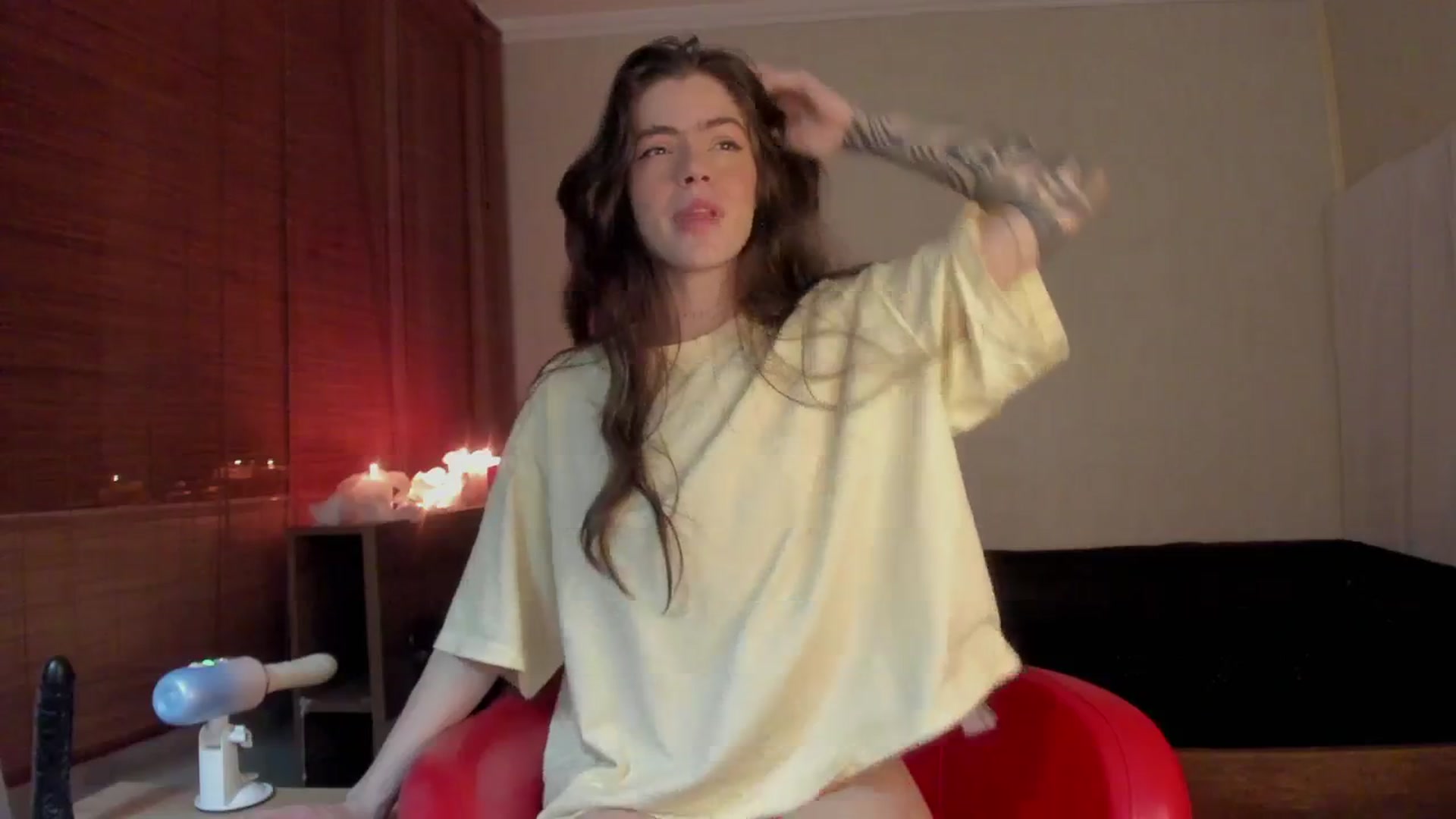 Gallery image thumbnail from SilverHase2's myfreecams stream on, 05/05/2026, 04:51 image 3 of 20