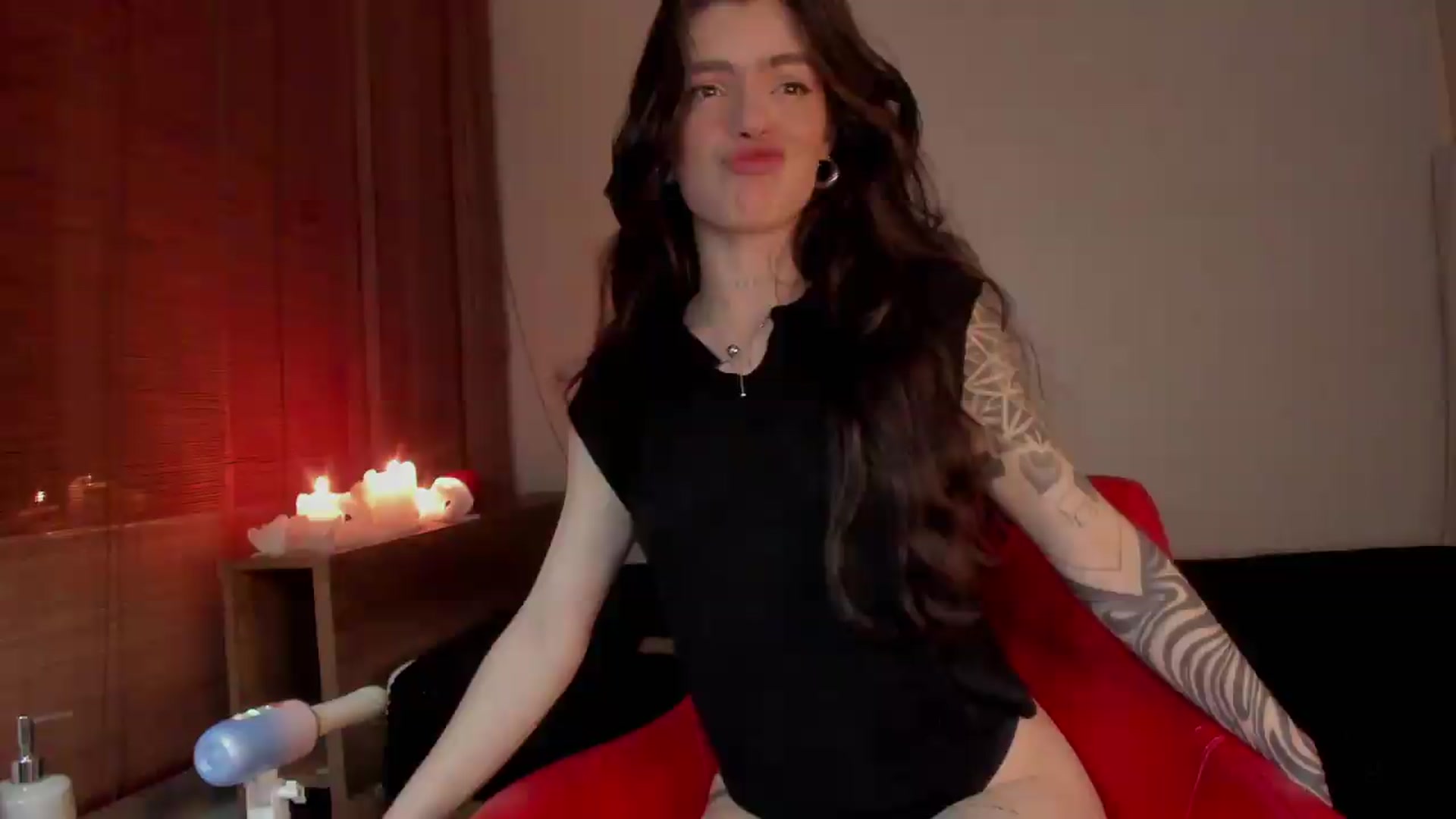 Gallery image thumbnail from SilverHase2's myfreecams stream on, 05/08/2026, 05:33 image 15 of 20