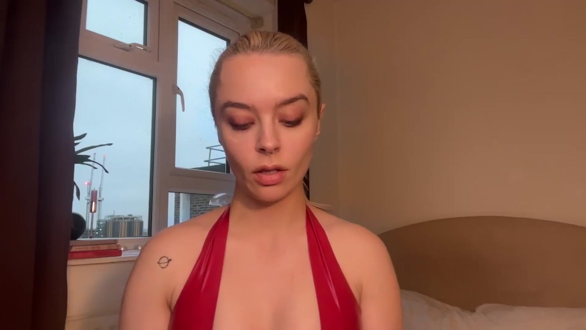 Gallery image thumbnail from SilverLowe's myfreecams stream on, 12/26/2024, 15:41 image 18 of 20