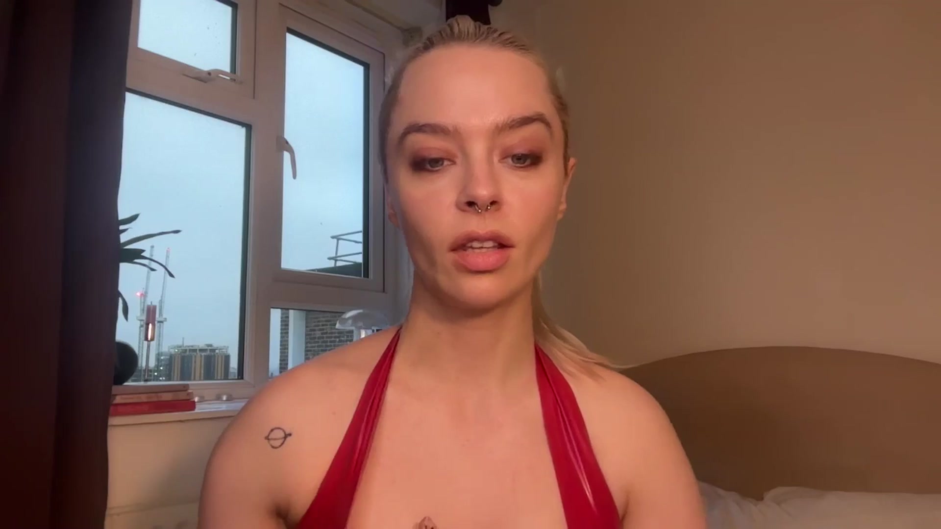 Gallery image thumbnail from SilverLowe's myfreecams stream on, 12/26/2024, 15:41 image 17 of 20
