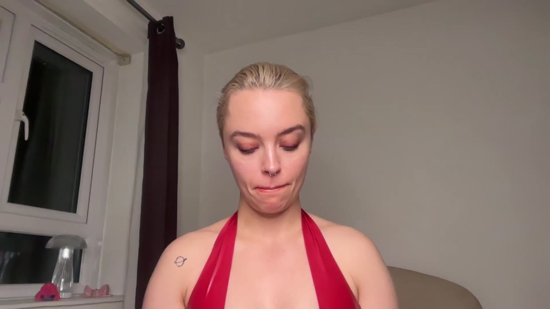 Gallery image thumbnail from SilverLowe's myfreecams stream on, 12/26/2024, 18:41 image 10 of 20