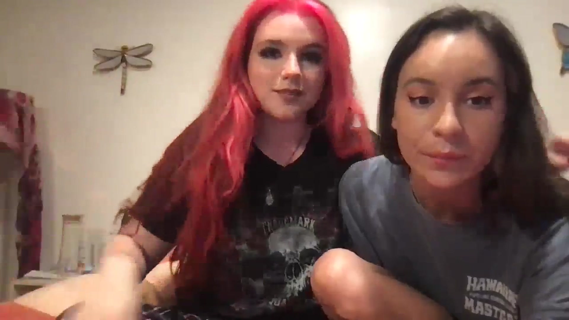 Gallery image thumbnail from Silverngolden's myfreecams stream on, 10/21/2023, 24:15 image 6 of 20