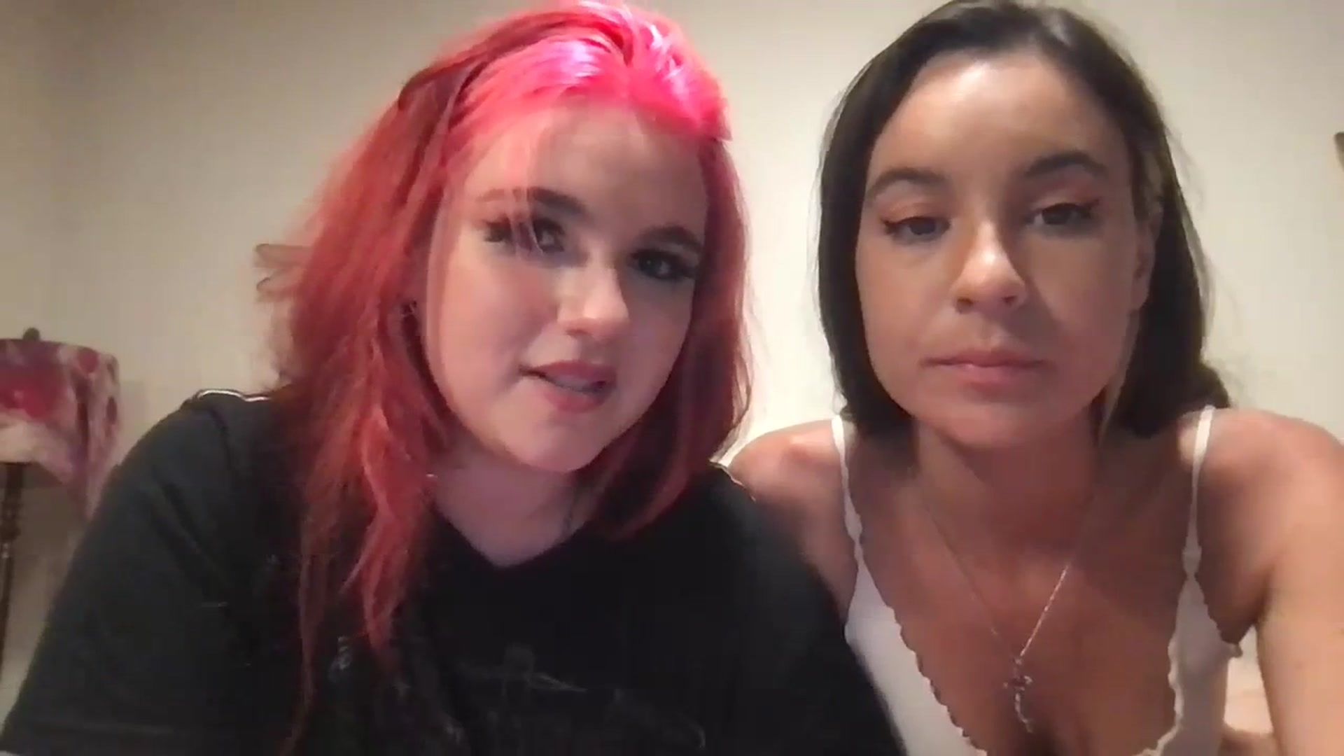 Gallery image thumbnail from Silverngolden's myfreecams stream on, 10/21/2023, 01:18 image 4 of 20