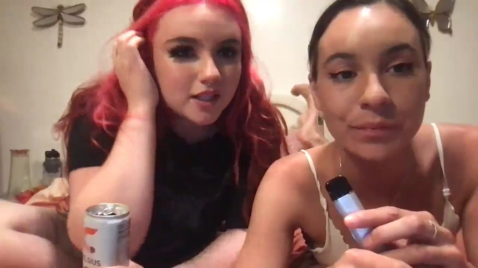 Gallery image thumbnail from Silverngolden's myfreecams stream on, 10/21/2023, 01:18 image 19 of 20
