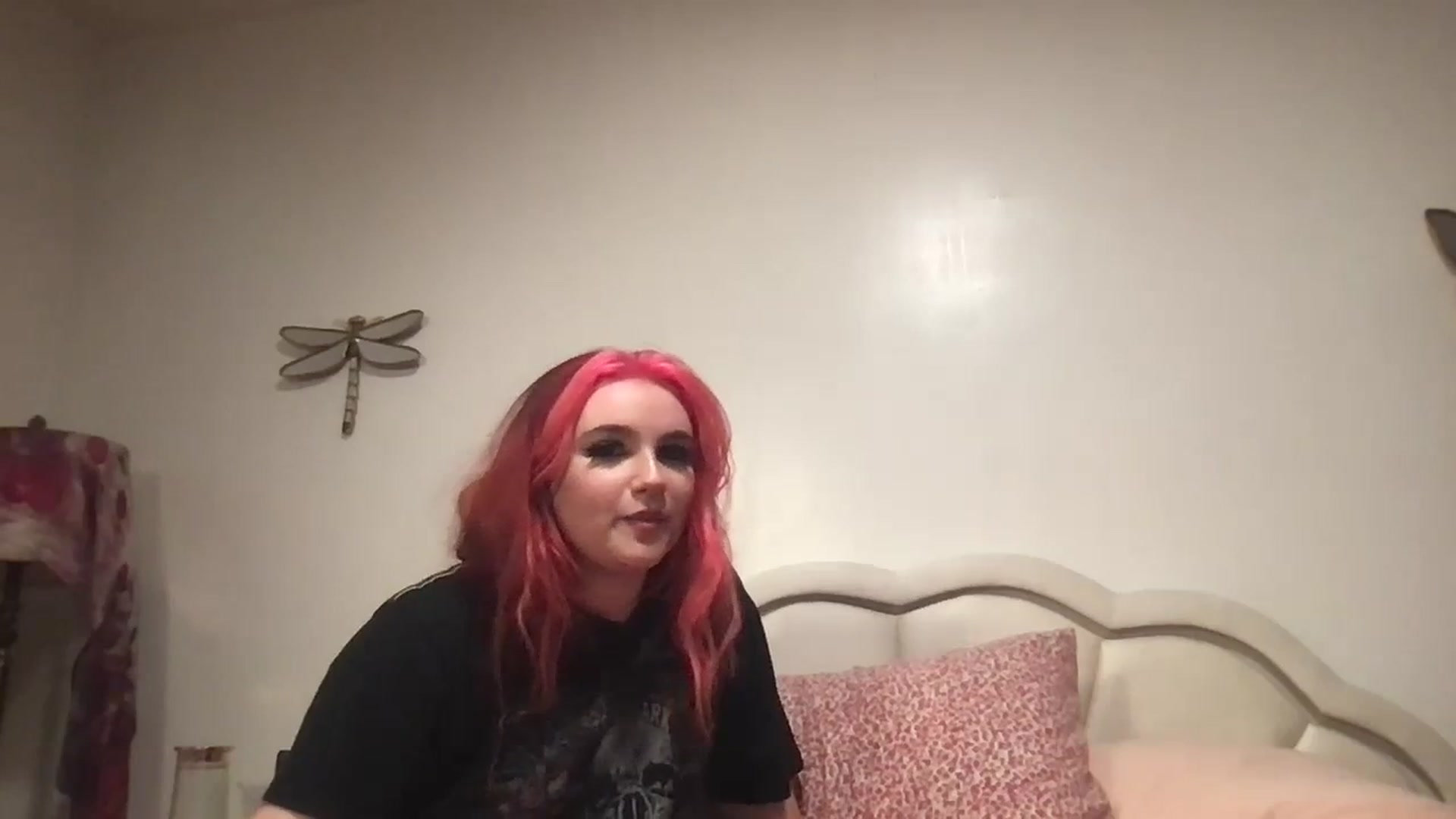Gallery image thumbnail from Silverngolden's myfreecams stream on, 10/21/2023, 01:18 image 6 of 20