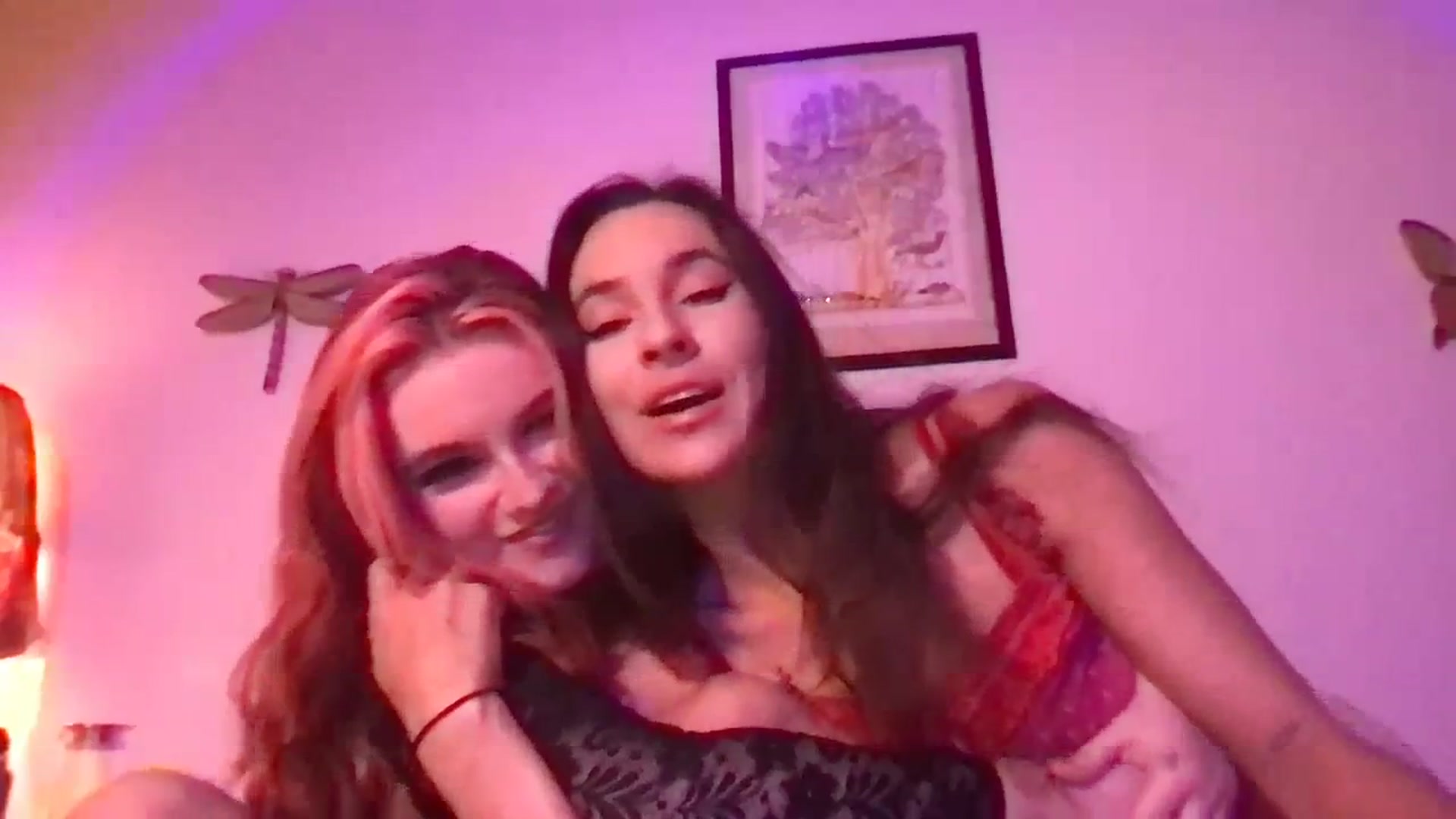 Gallery image thumbnail from Silverngolden's myfreecams stream on, 11/18/2023, 24:48 image 13 of 20