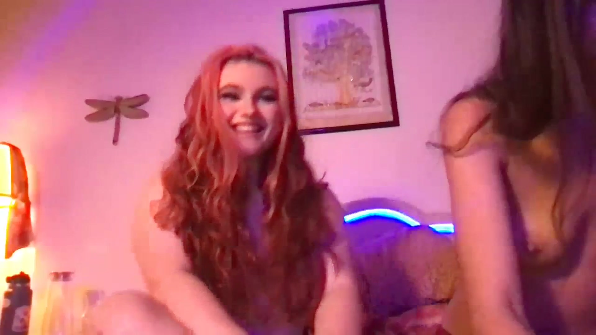 Gallery image thumbnail from Silverngolden's myfreecams stream on, 11/18/2023, 24:48 image 18 of 20