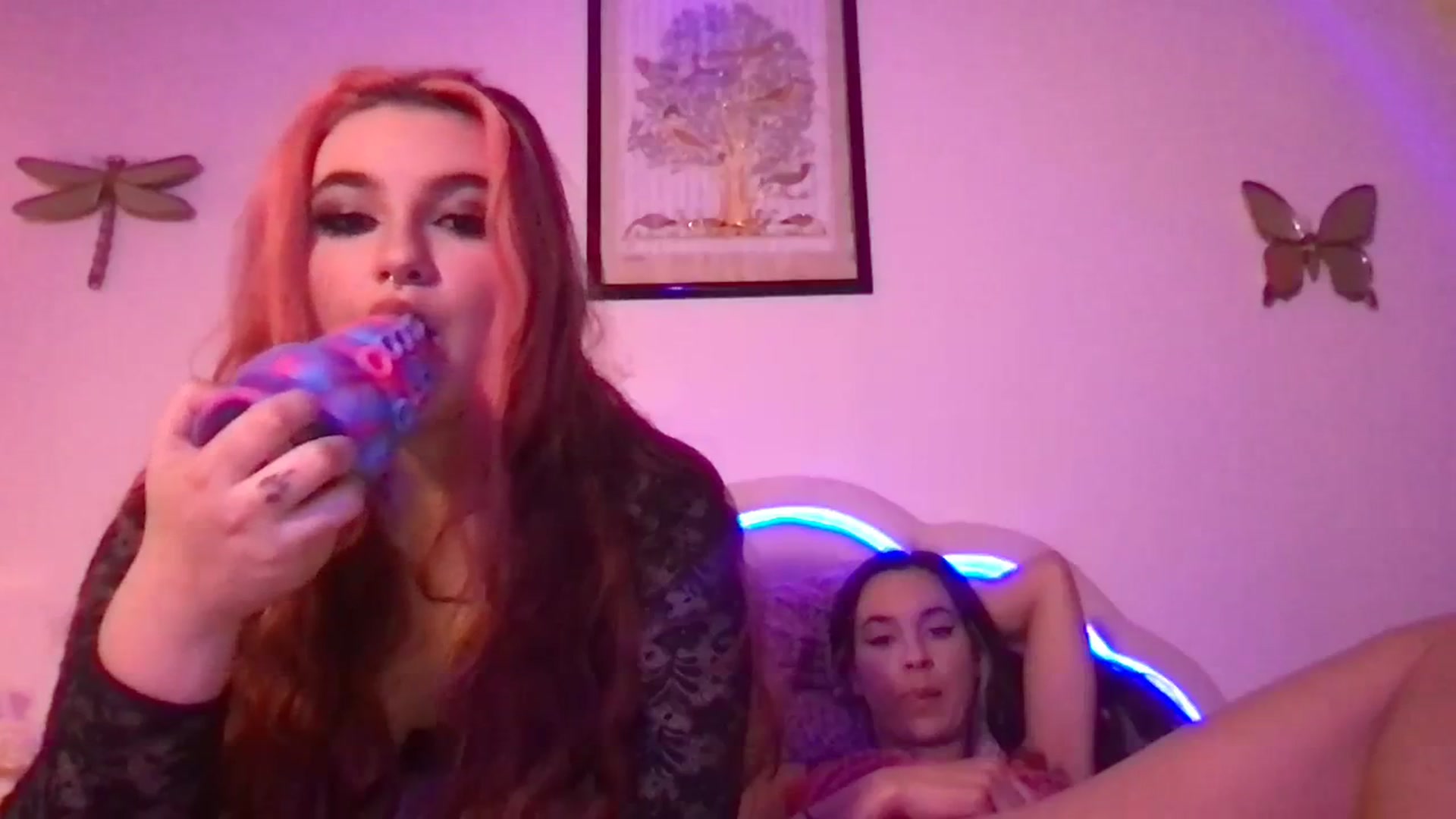 Gallery image thumbnail from Silverngolden's myfreecams stream on, 11/18/2023, 24:48 image 4 of 20