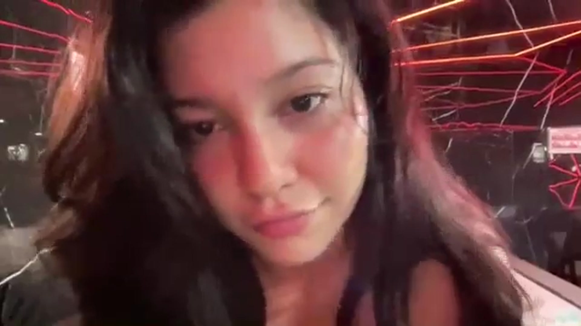 Gallery image thumbnail from Silvialiag's myfreecams stream on, 02/13/2026, 17:04 image 14 of 20