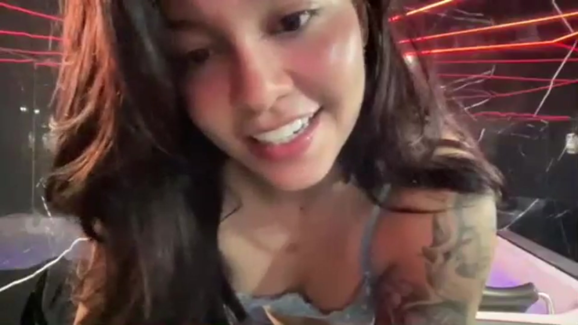 Gallery image thumbnail from Silvialiag's myfreecams stream on, 02/13/2026, 17:04 image 9 of 20