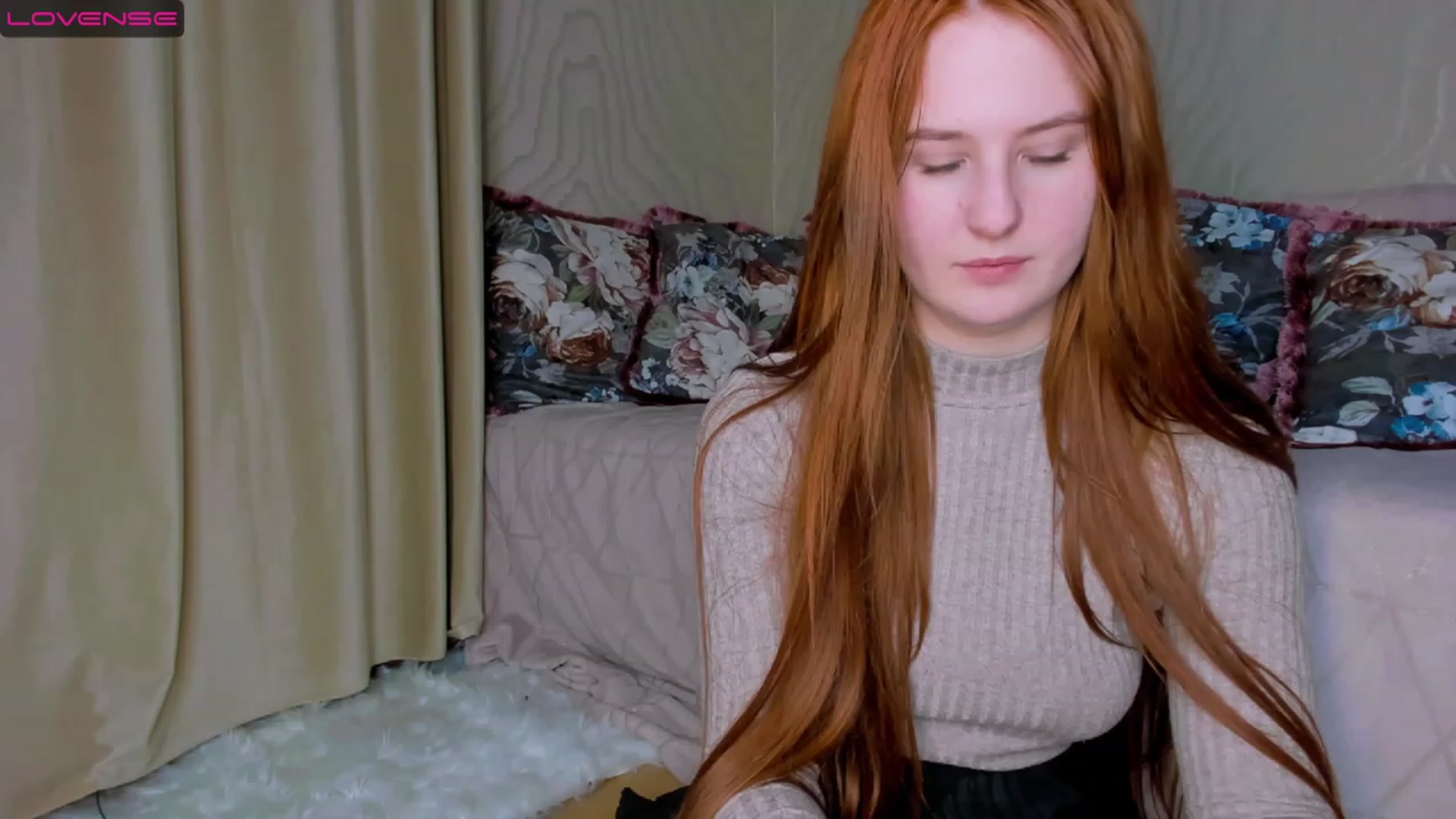 Gallery image thumbnail from SilwiaDreams's myfreecams stream on, 11/18/2022, 01:42 image 17 of 20