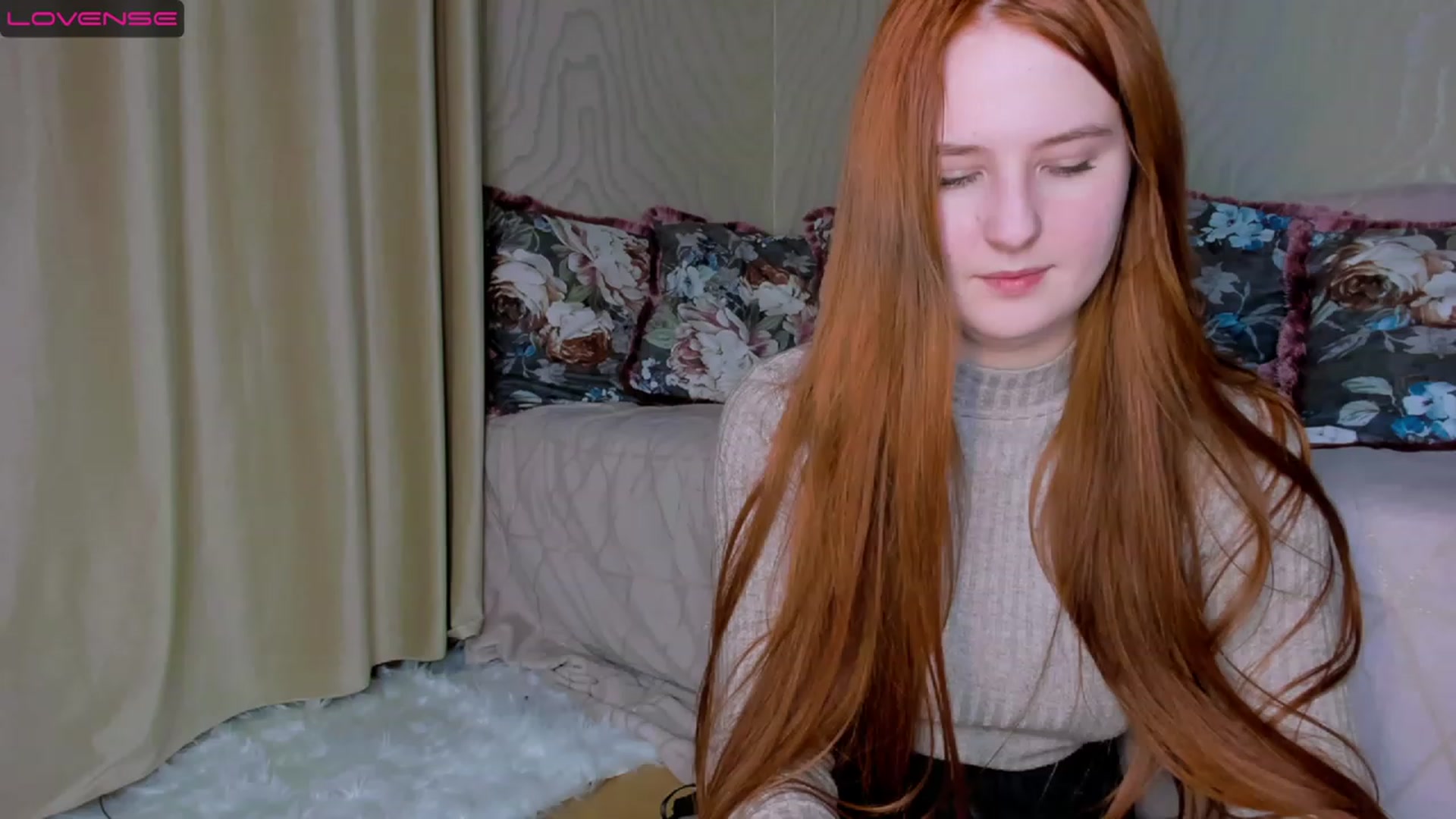 Gallery image thumbnail from SilwiaDreams's myfreecams stream on, 11/18/2022, 01:42 image 3 of 20