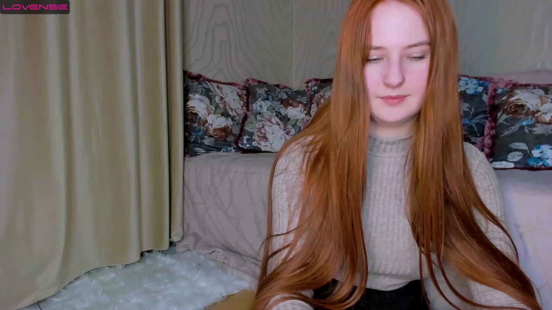 Gallery image thumbnail from SilwiaDreams's myfreecams stream on, 11/18/2022, 01:42 image 8 of 20