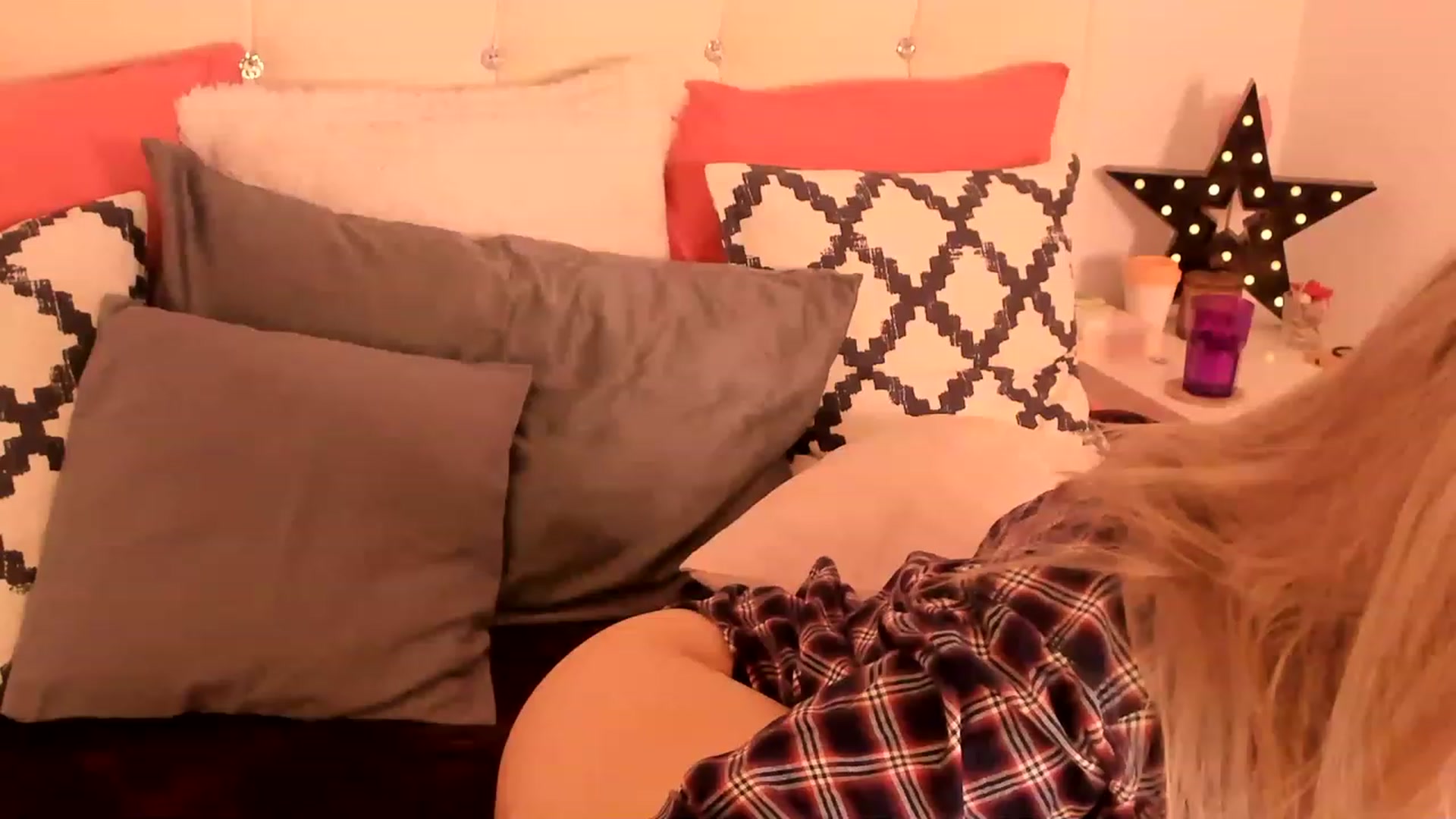 Gallery image thumbnail from Simi__'s myfreecams stream on, 01/15/2023, 18:37 image 19 of 20