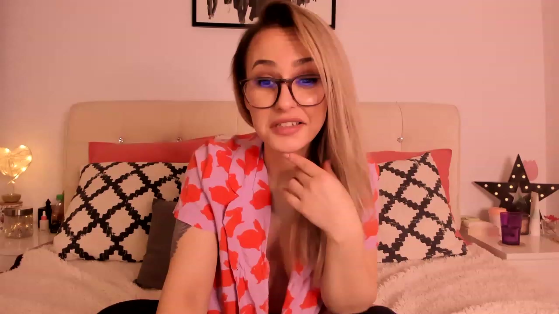 Gallery image thumbnail from Simi__'s myfreecams stream on, 01/30/2023, 18:12 image 10 of 20