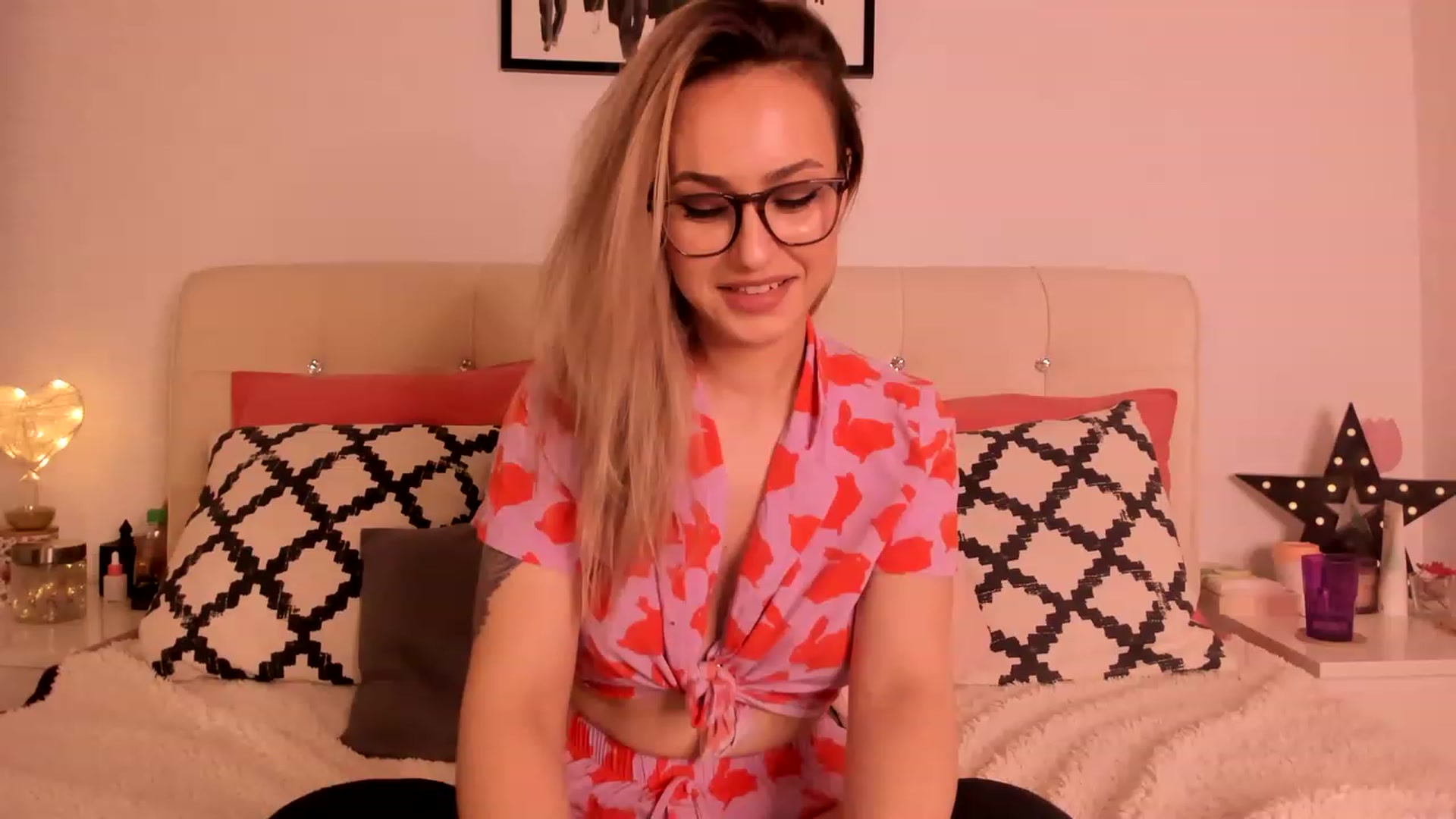 Gallery image thumbnail from Simi__'s myfreecams stream on, 01/30/2023, 18:28 image 4 of 20