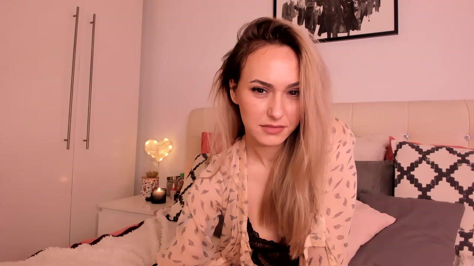 Gallery image thumbnail from Simi__'s myfreecams stream on, 01/31/2023, 18:16 image 20 of 20