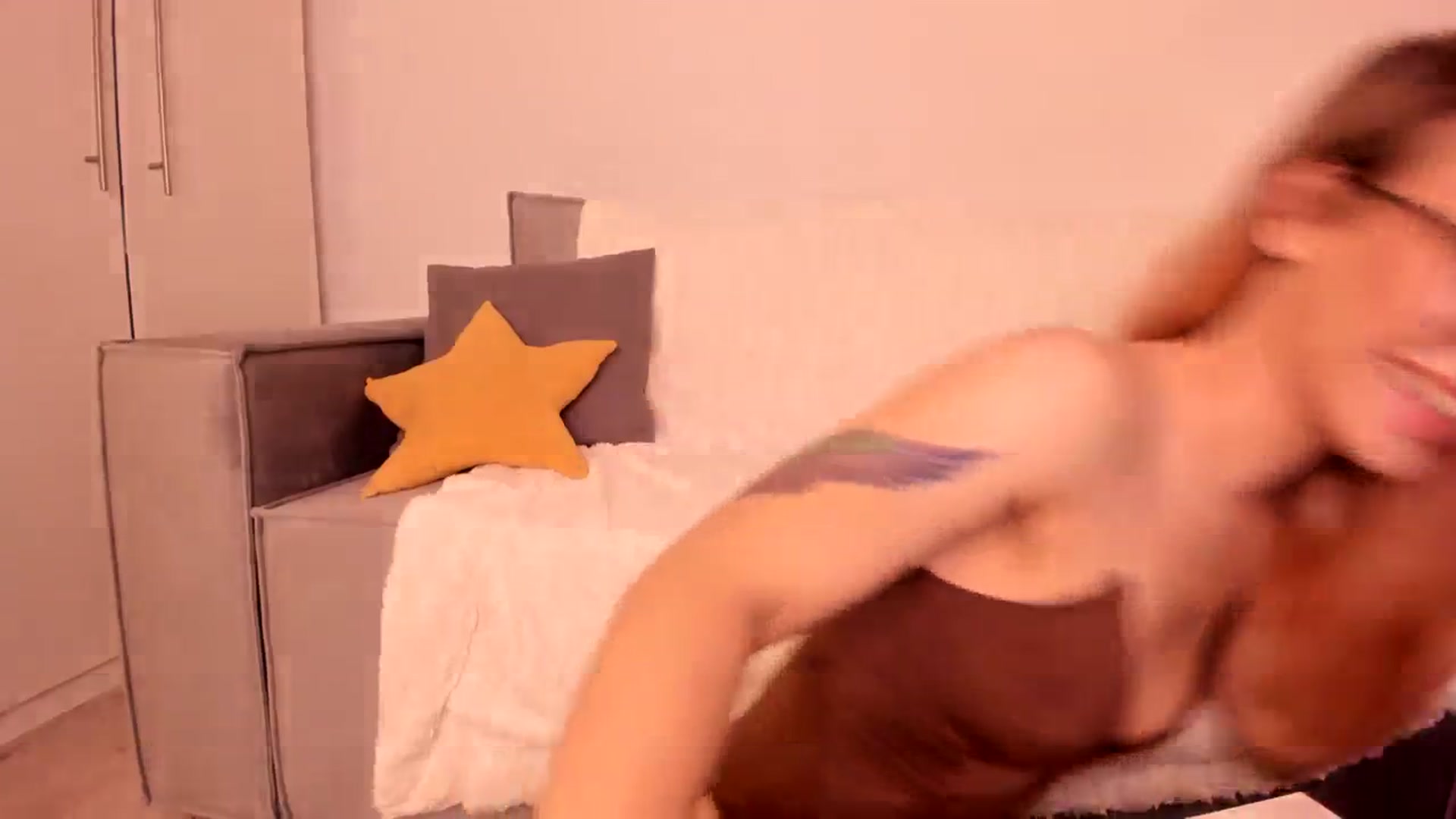 Gallery image thumbnail from Simi__'s myfreecams stream on, 10/15/2023, 17:43 image 19 of 20