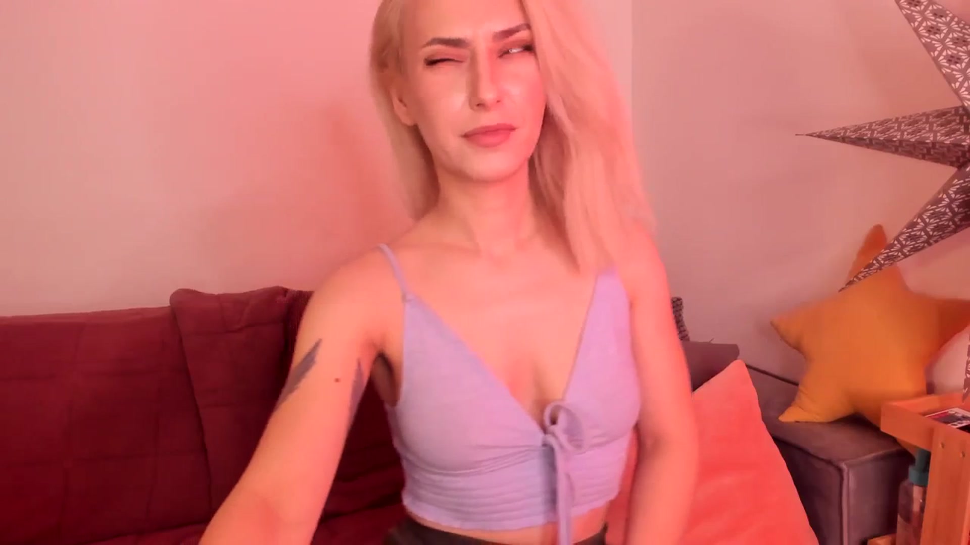 Gallery image thumbnail from Simi__'s myfreecams stream on, 11/18/2023, 18:23 image 10 of 20