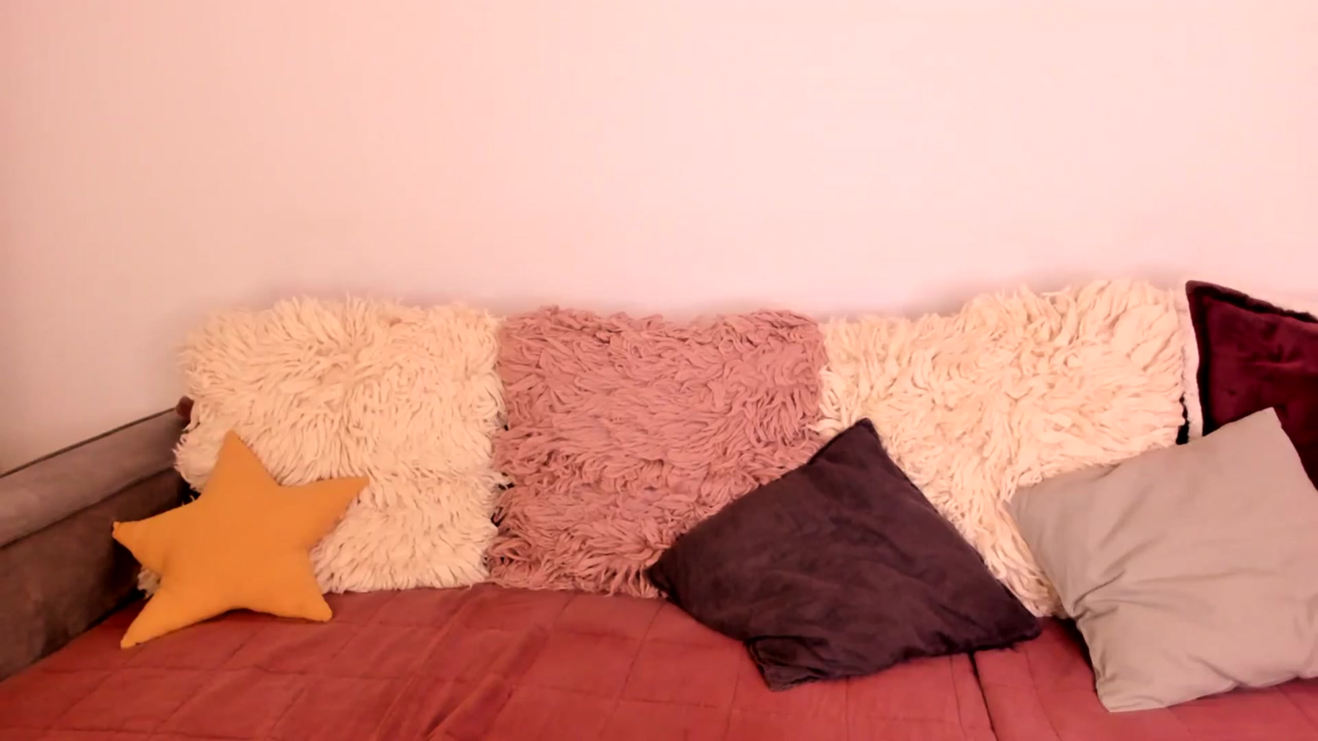 Gallery image thumbnail from Simi__'s myfreecams stream on, 12/07/2023, 17:46 image 11 of 20